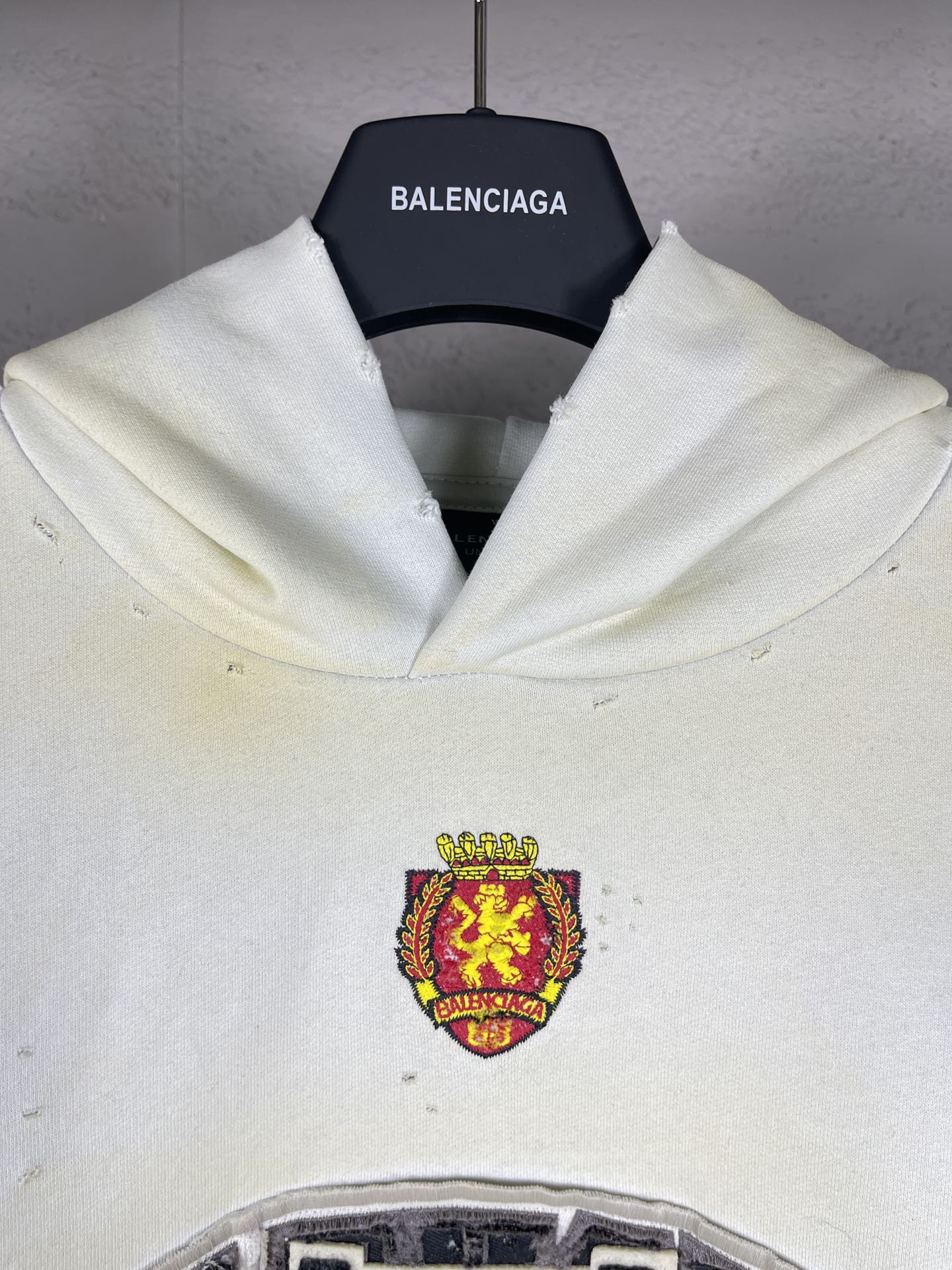 [BALENCIAGA-발렌시아가] 발렌시아가 디스트레스 스케이터 후드 티셔츠