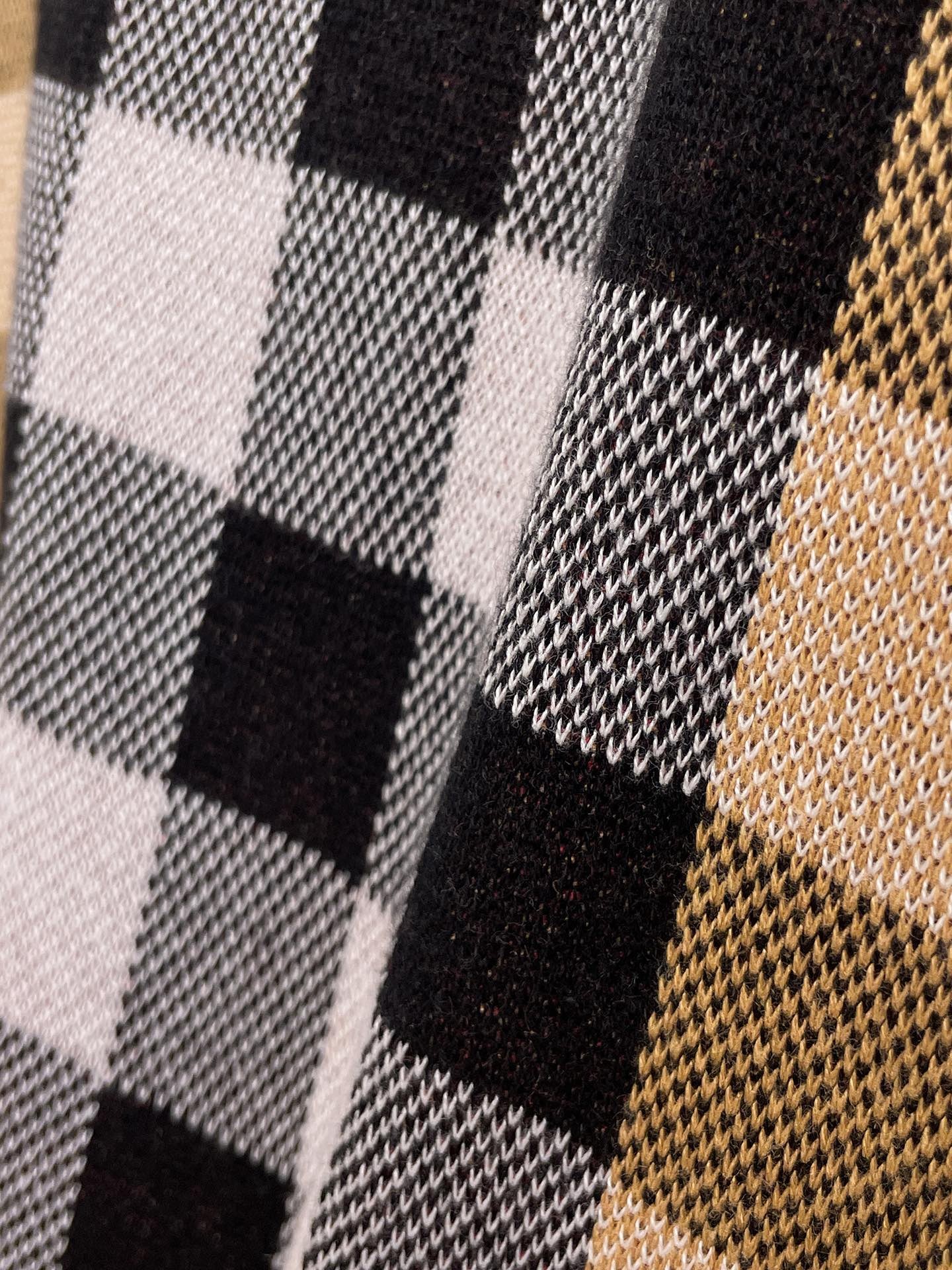 [BURBERRY-버버리] 버버리 체크 라운드  니트 스웨터