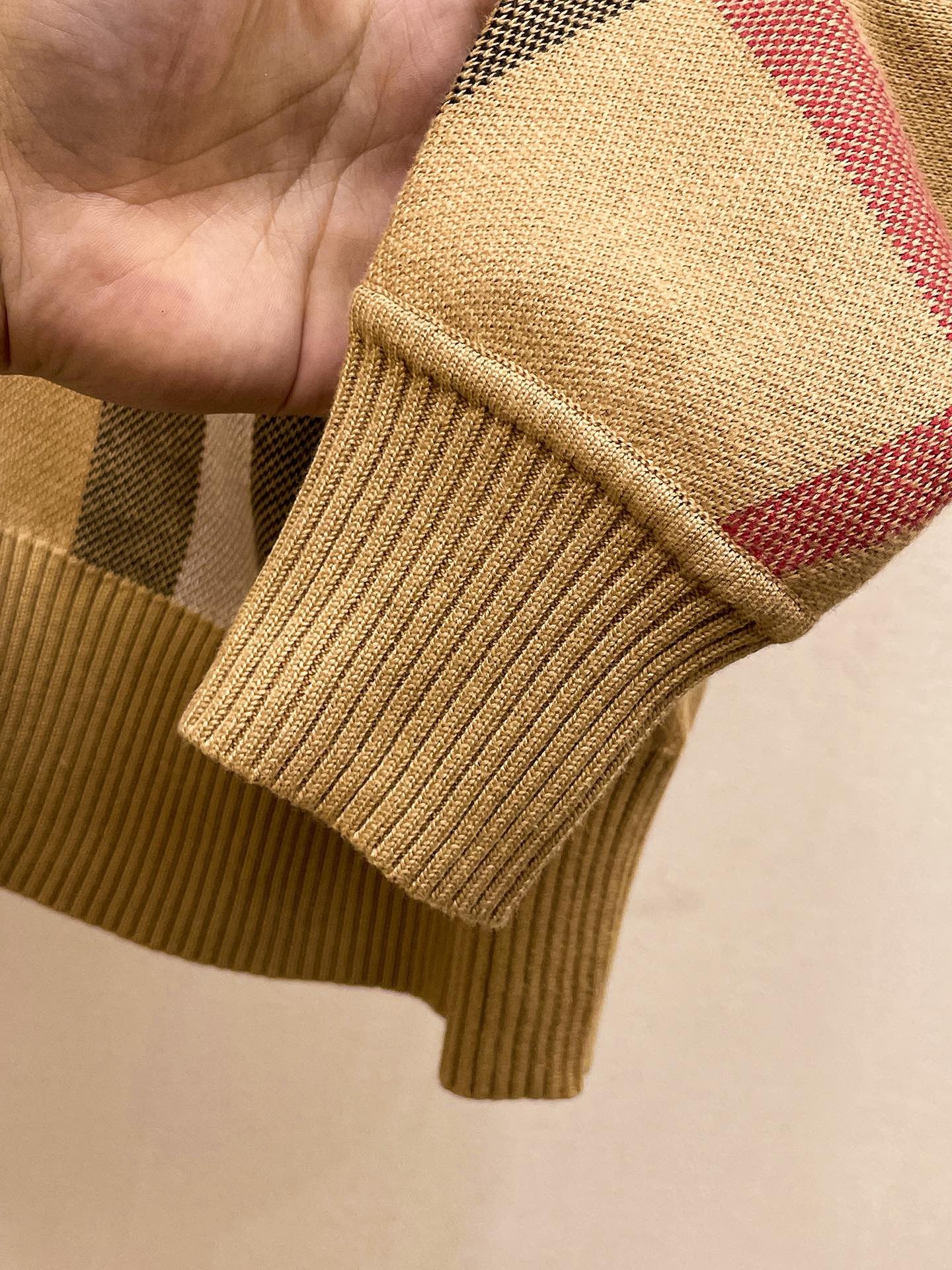 [BURBERRY-버버리] 버버리 체크 라운드  니트 스웨터