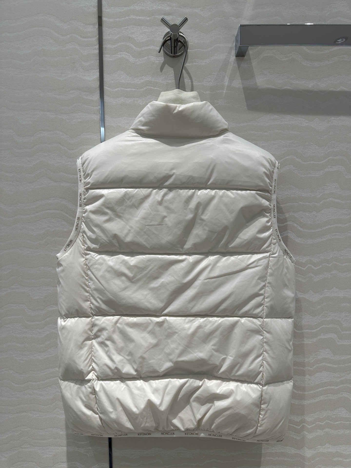 [MONCLER-몽클레어] 몽클레어 모스로트 쇼트 다운 자켓