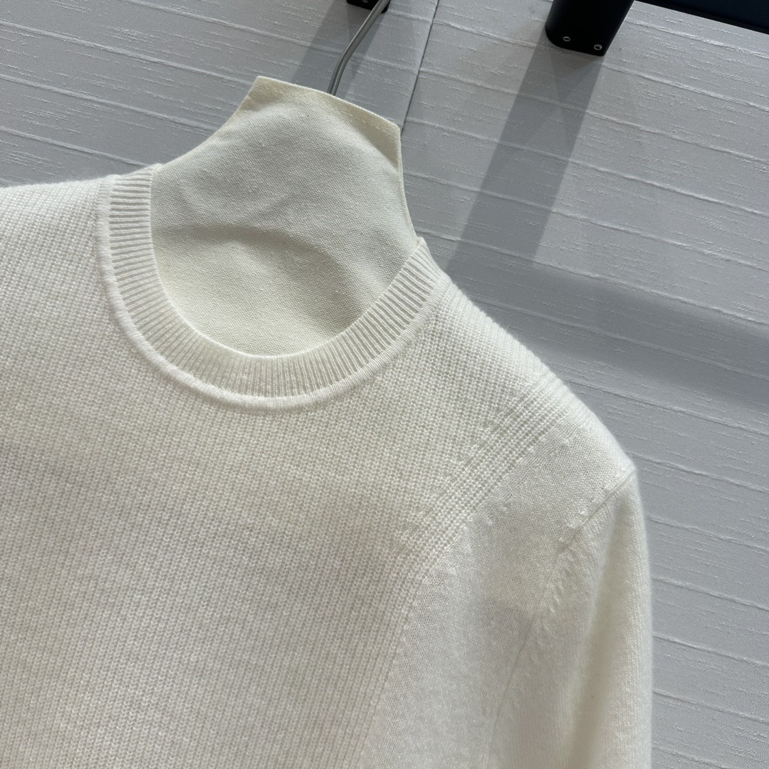 [HERMES-에르메스]  에르메스  반팔 니트 화이트