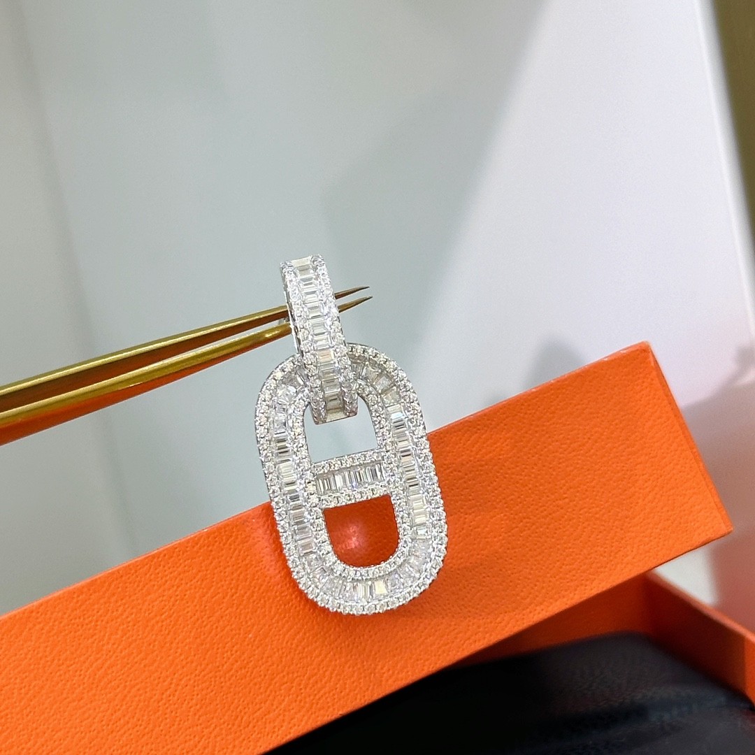 [HERMES-에르메스] 에르메스  샹달 귀걸이