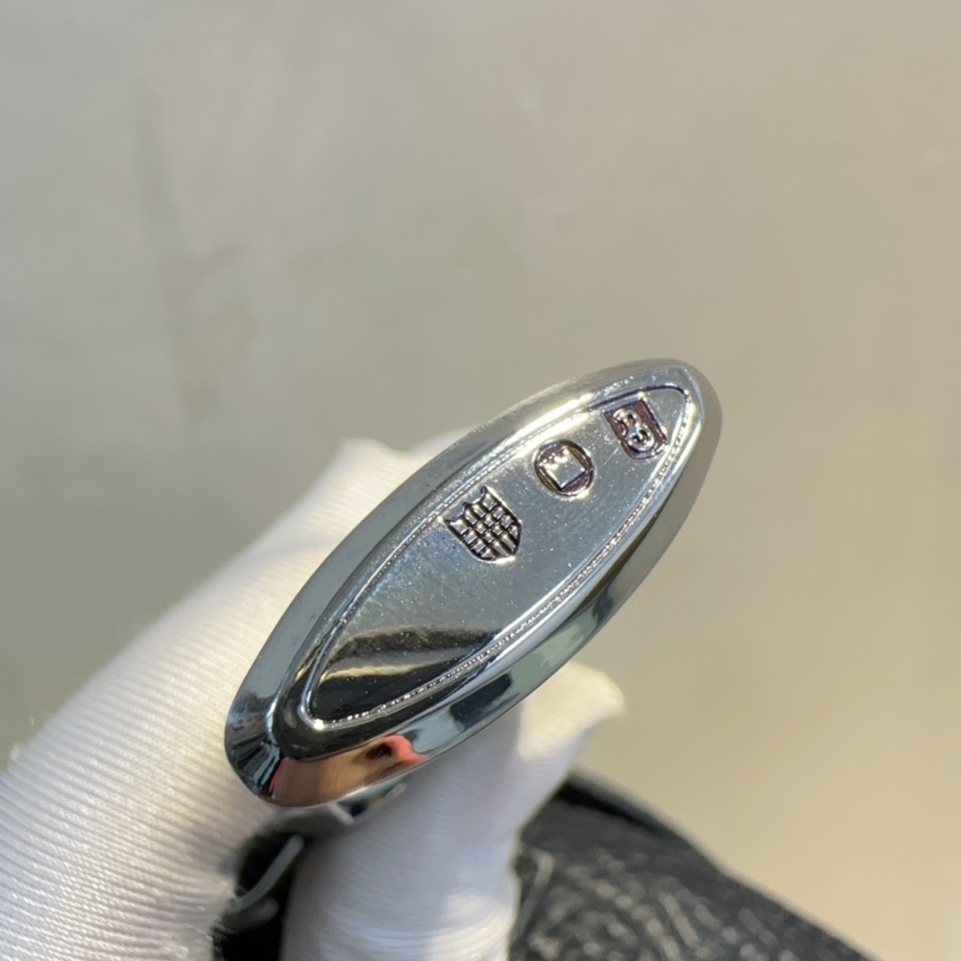 버버리 체스 숄더백