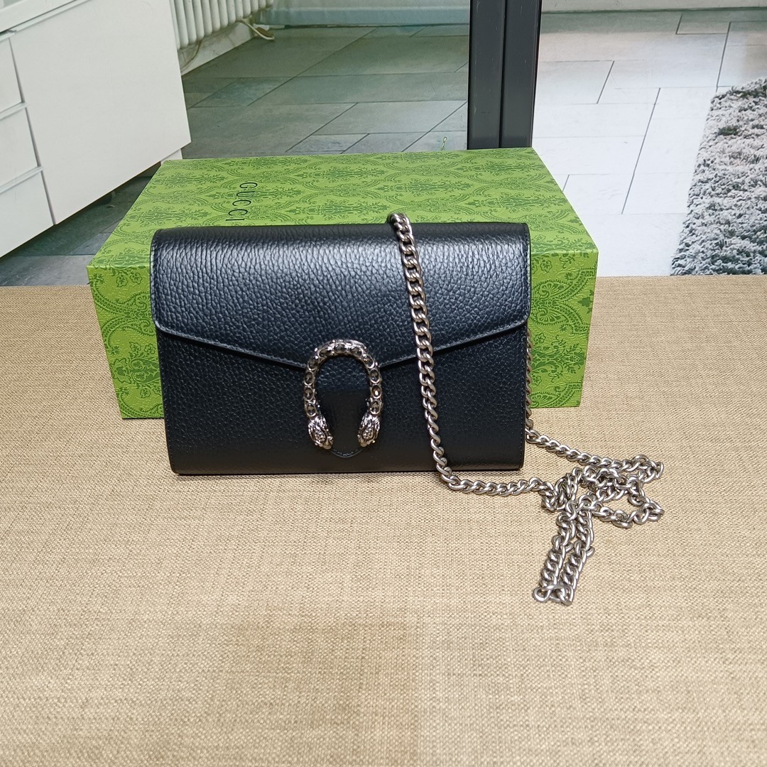 구찌 디오니서스 GG 수프림 체인 월렛