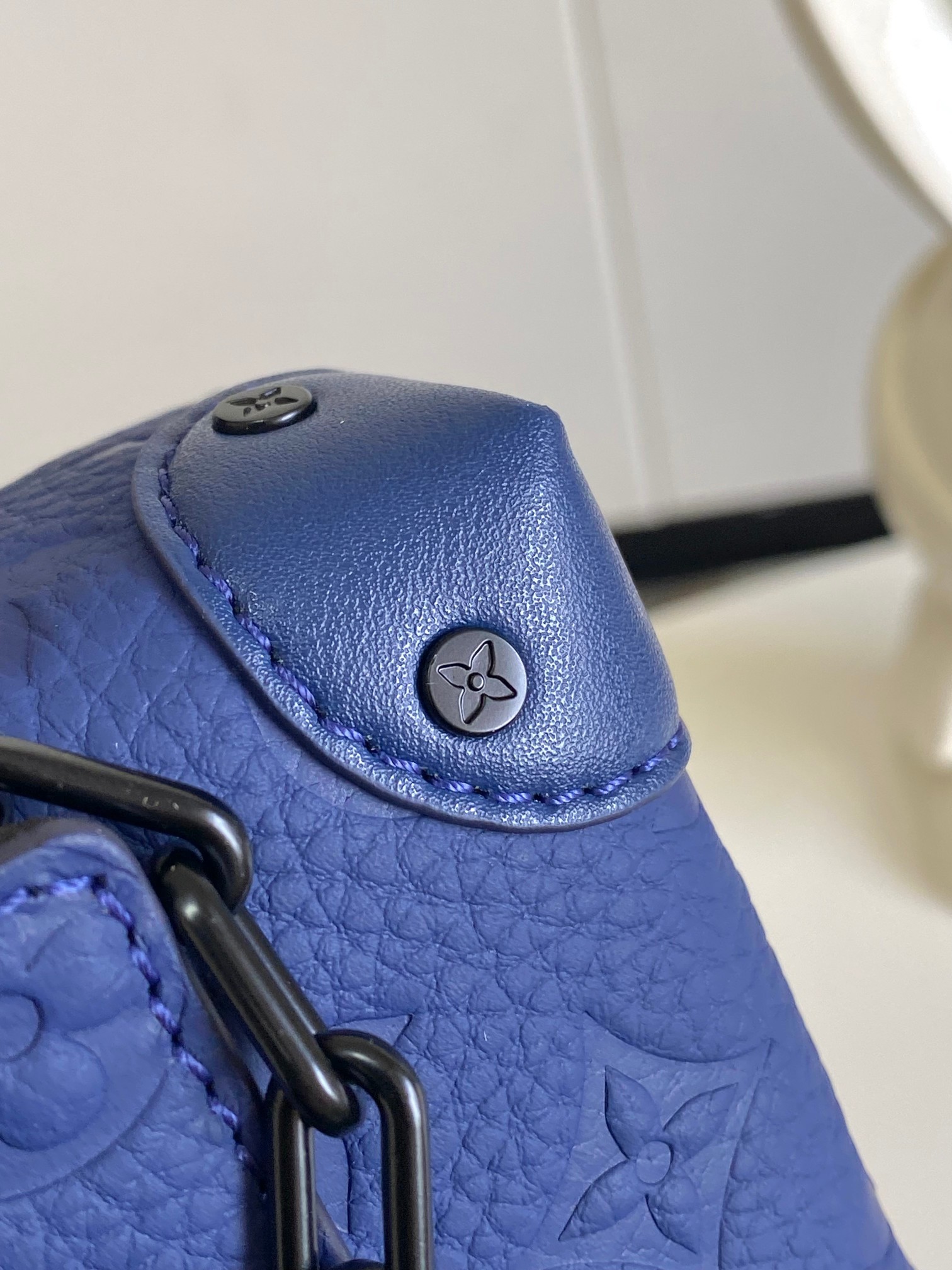 [LOUIS VUITTON-루이비통] 루이비통 스티머 웨어러블 월릿 M11522