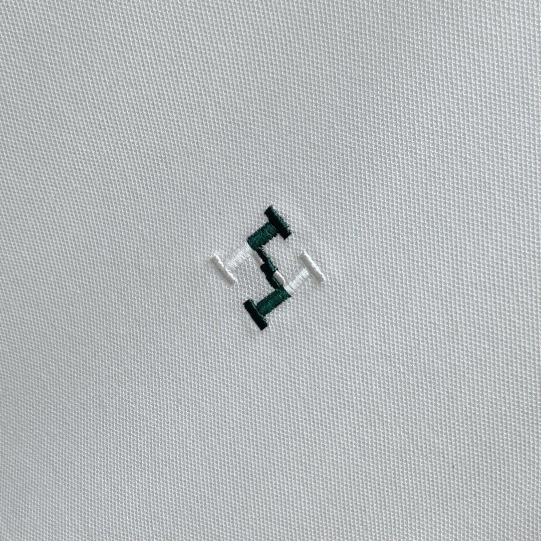 [HERMES -에르메스 ] 에르메스  H자수로고 카라 티 화이트