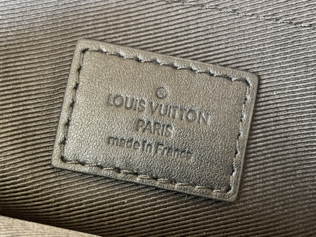 [LOUIS VUITTON-루이비통] 루이비통 스티머 메신저 모노그램 이클립스
