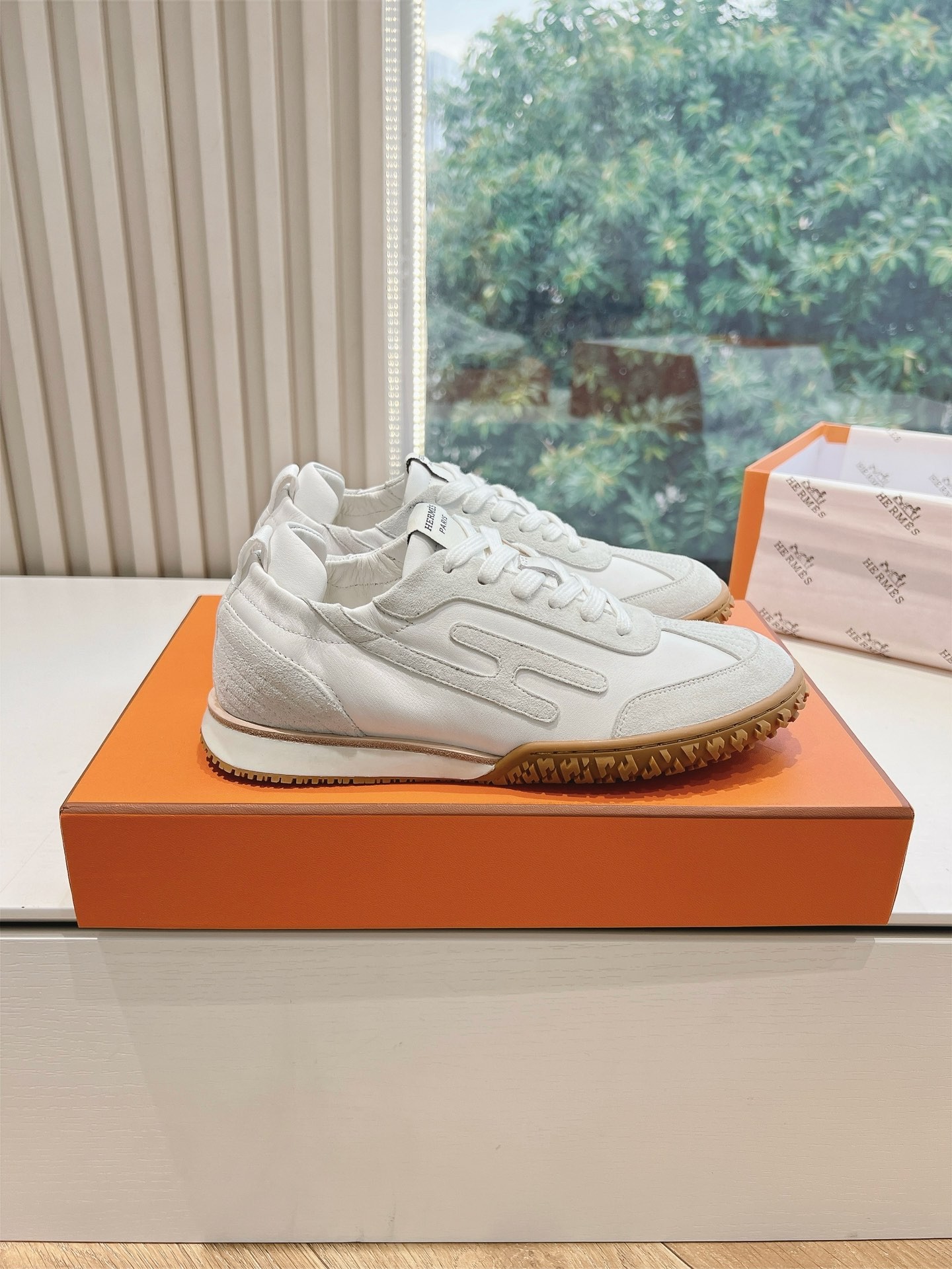 [HERMES-에르메스] 에르메스  캐주얼 스니커즈