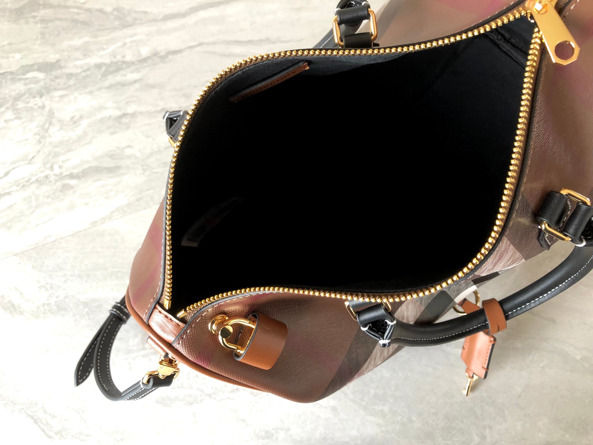 [BURBERRY-버버리] 버버리 체크 미니 볼링 토트 숄더백