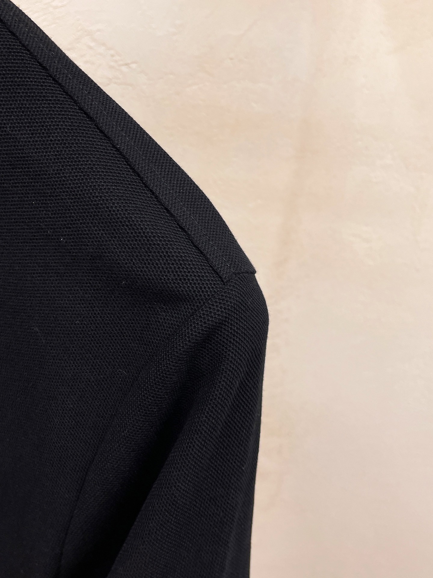 [HERMES-에르메스] 에르메스 H써클 자수로고 티셔츠