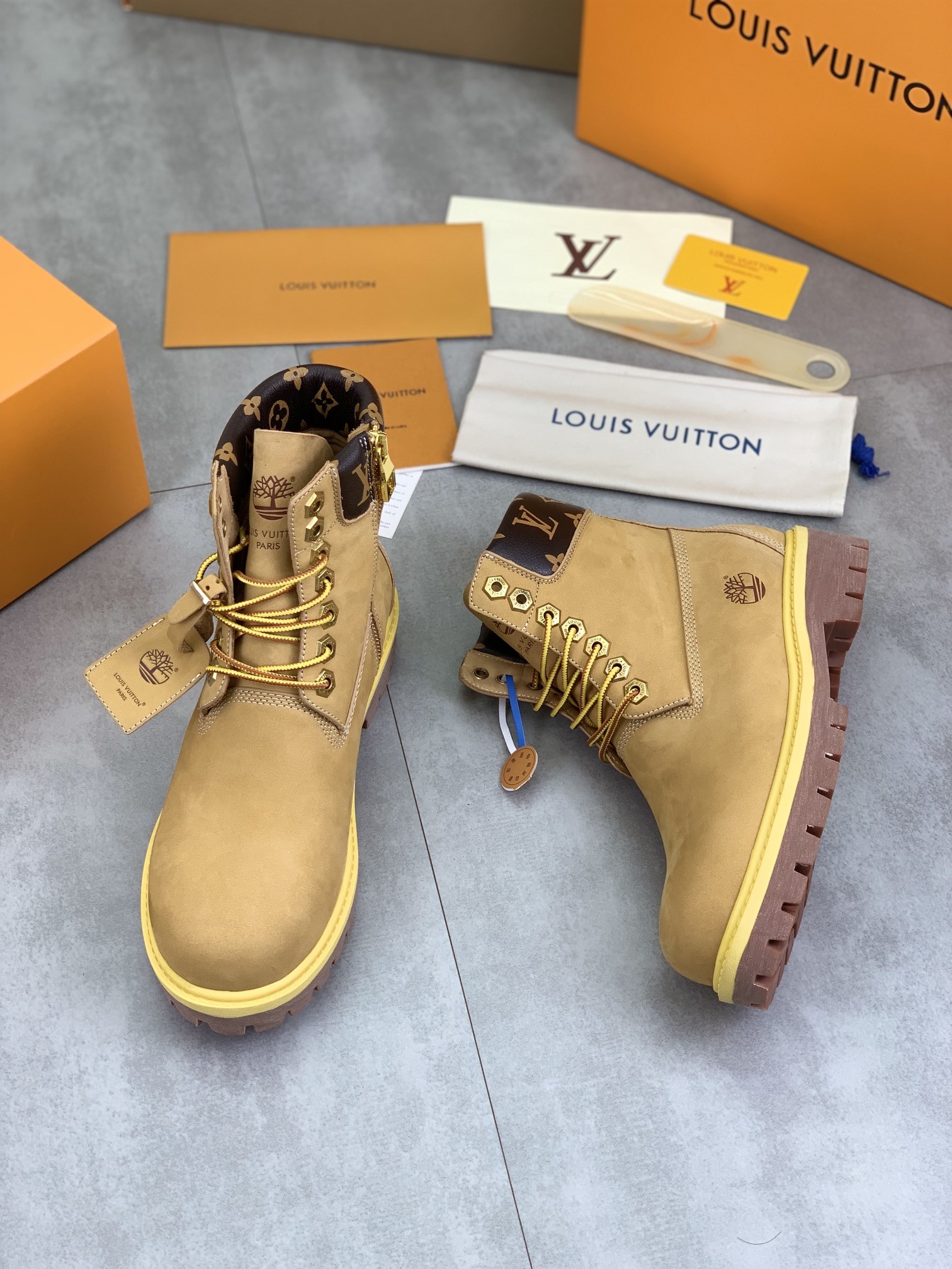 [LOUIS VUITTON-루이비통] 루이비통 팀버랜드 콜라보 워커 부츠 신발