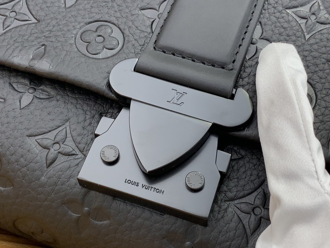 [LOUIS VUITTON-루이비통] 루이비통 S-케이프 메신저 크로스백