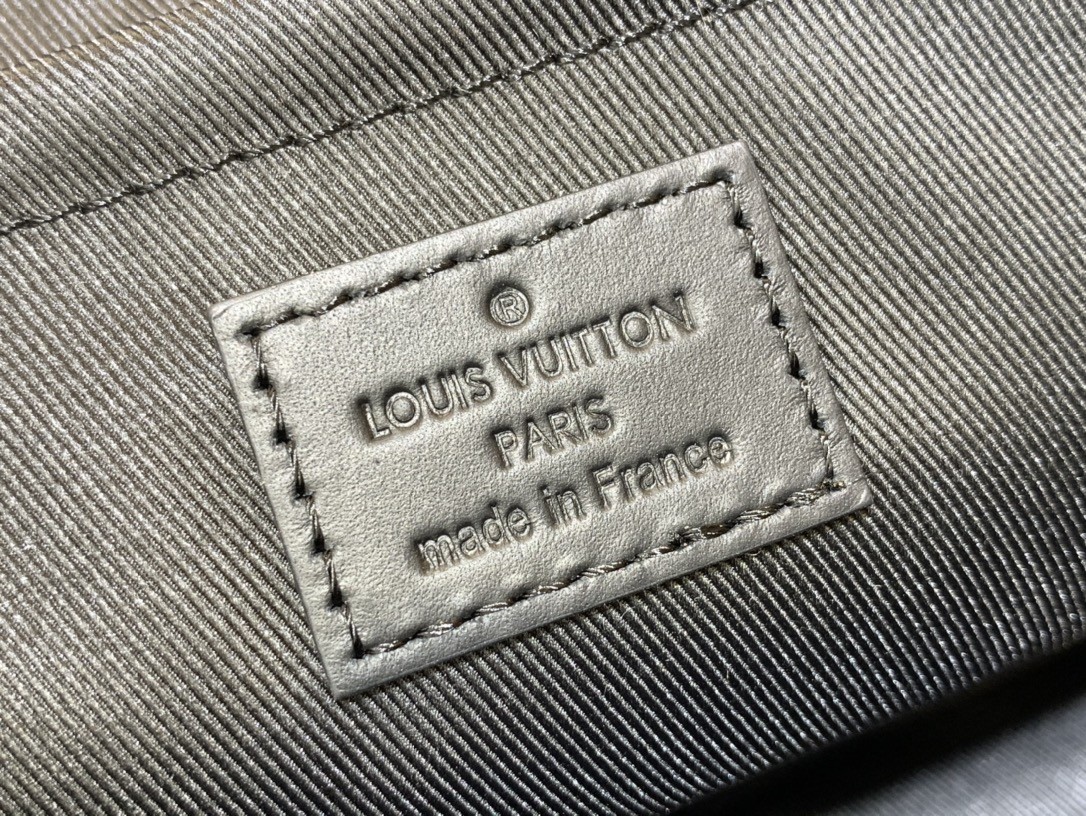 [LOUIS VUITTON-루이비통] 루이비통 S-케이프 메신저 크로스백