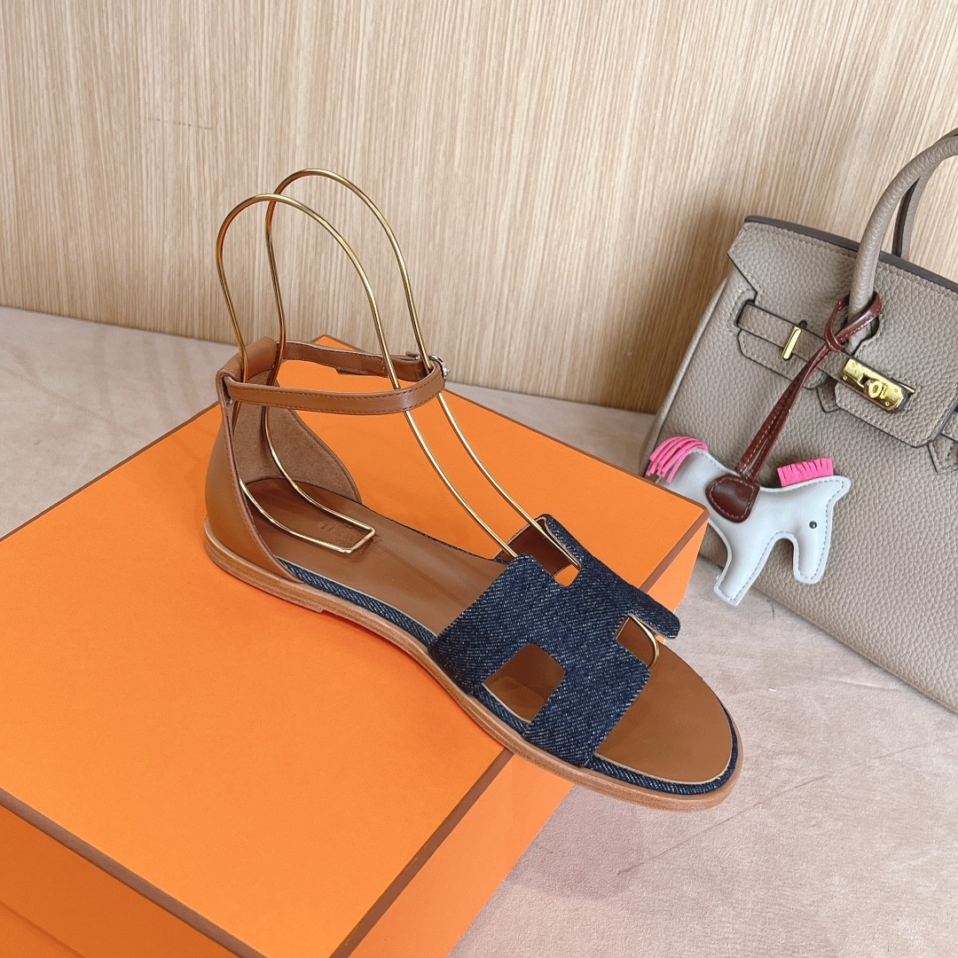 [HERMES-에르메스] 에르메스  산토리니 샌들