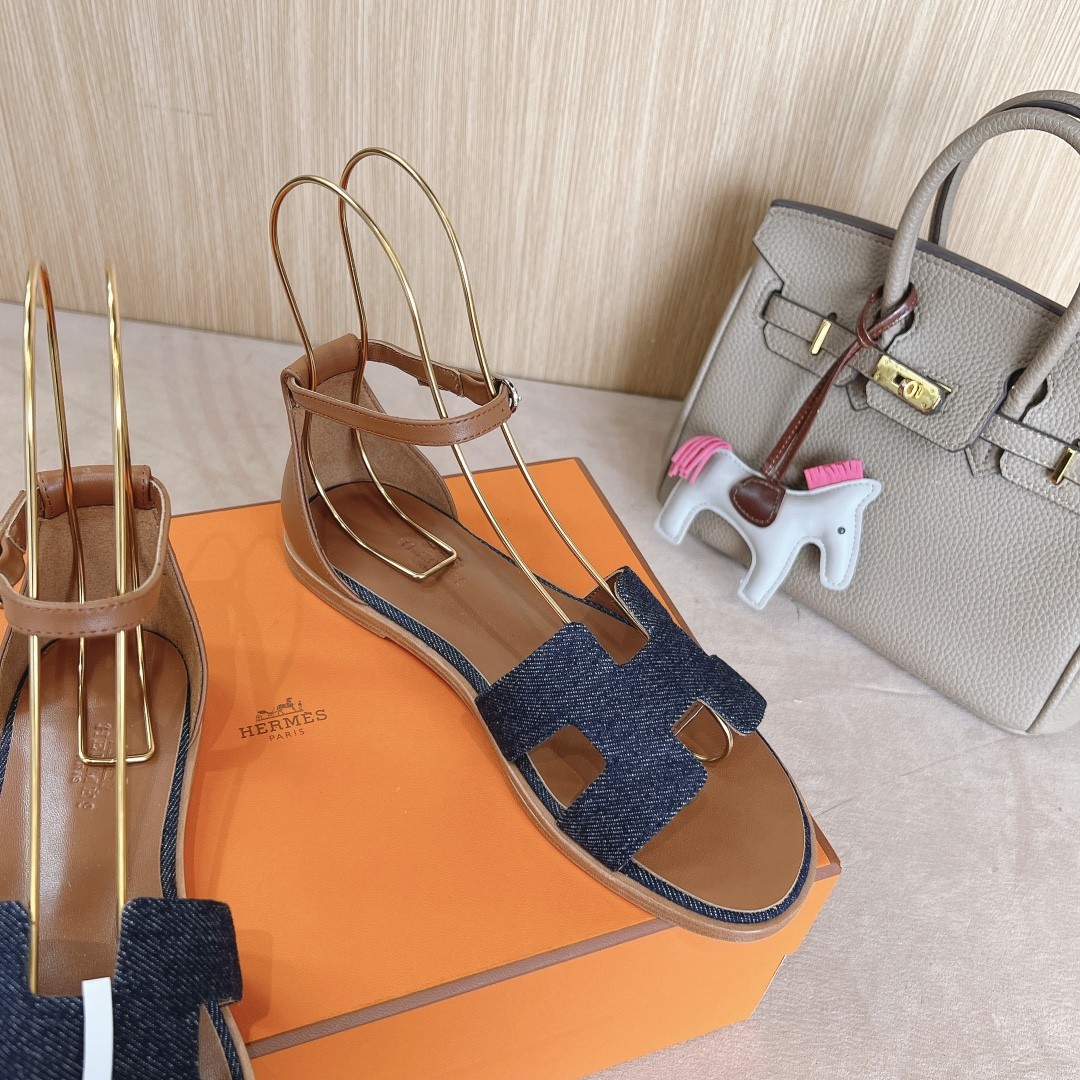 [HERMES-에르메스] 에르메스  산토리니 샌들