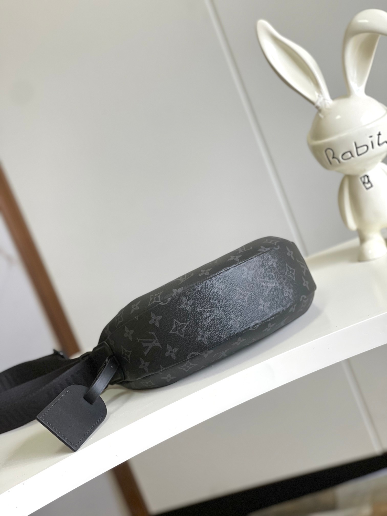 [LOUIS VUITTON-루이비통] 루이비통 이클립스 모노그램 해먹백 M47158