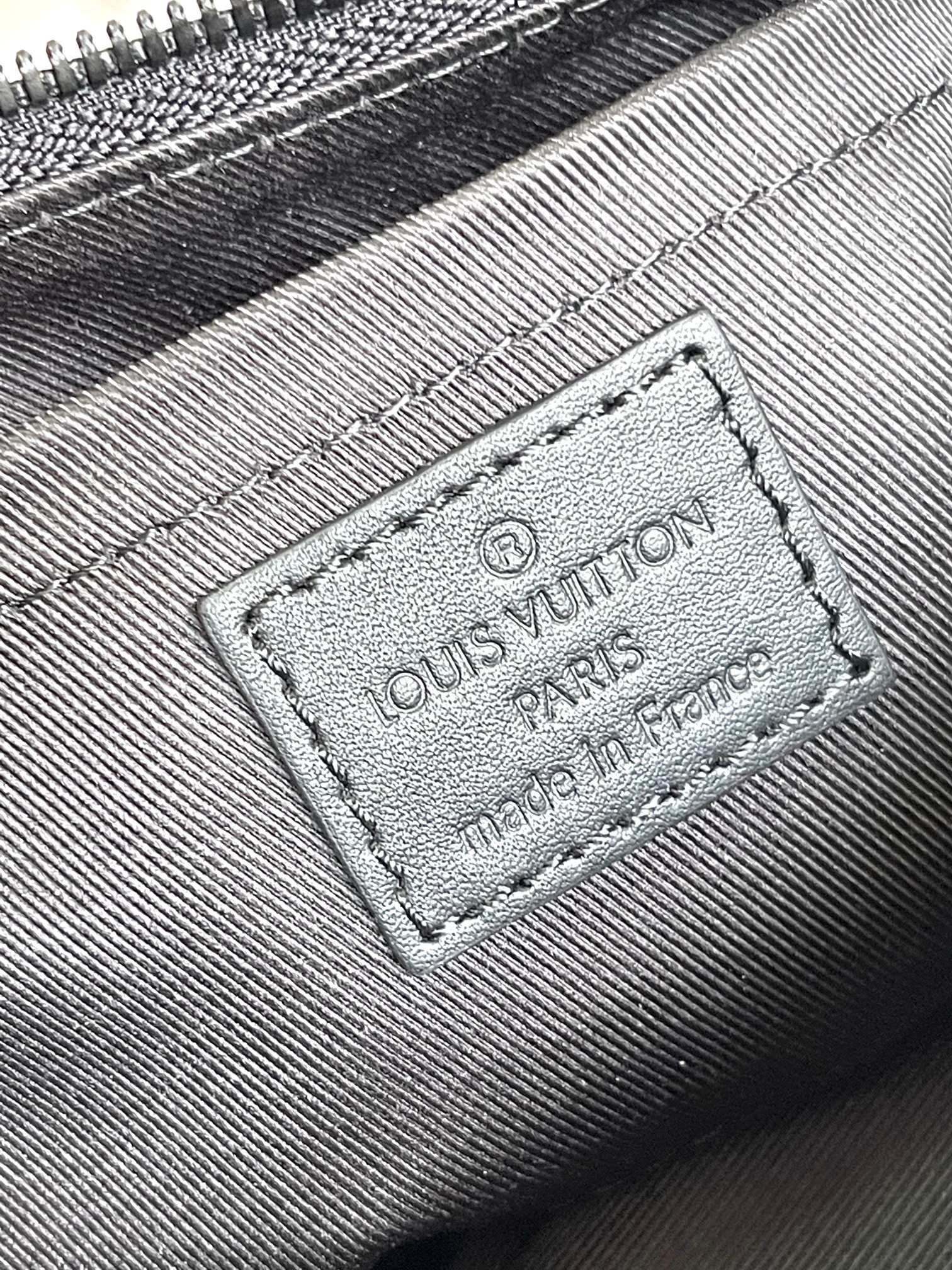 [LOUIS VUITTON-루이비통] 루이비통 이클립스 모노그램 해먹백 M47158