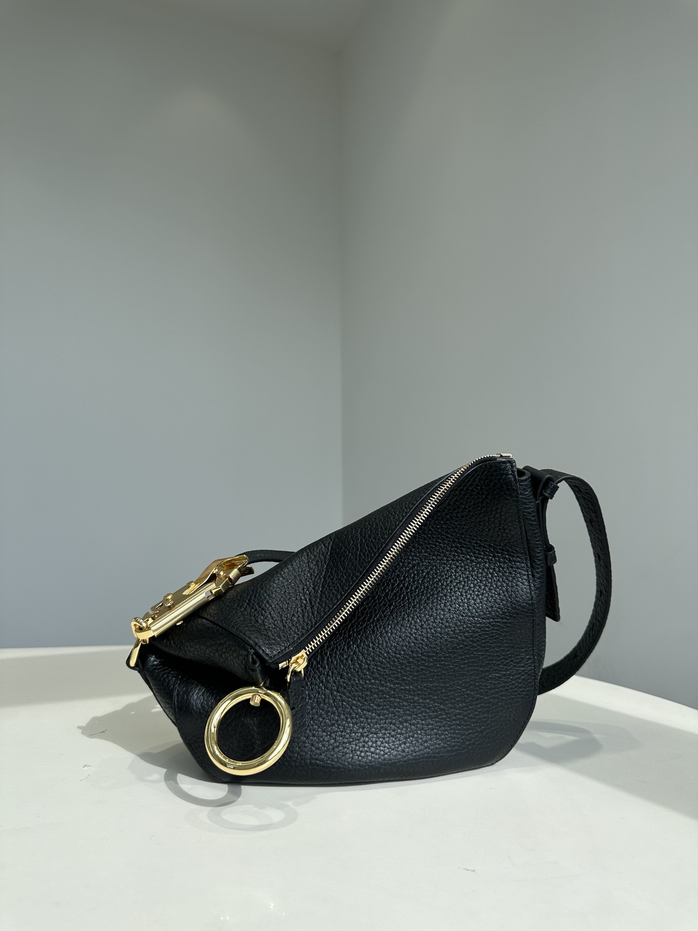 버버리 나이트 백