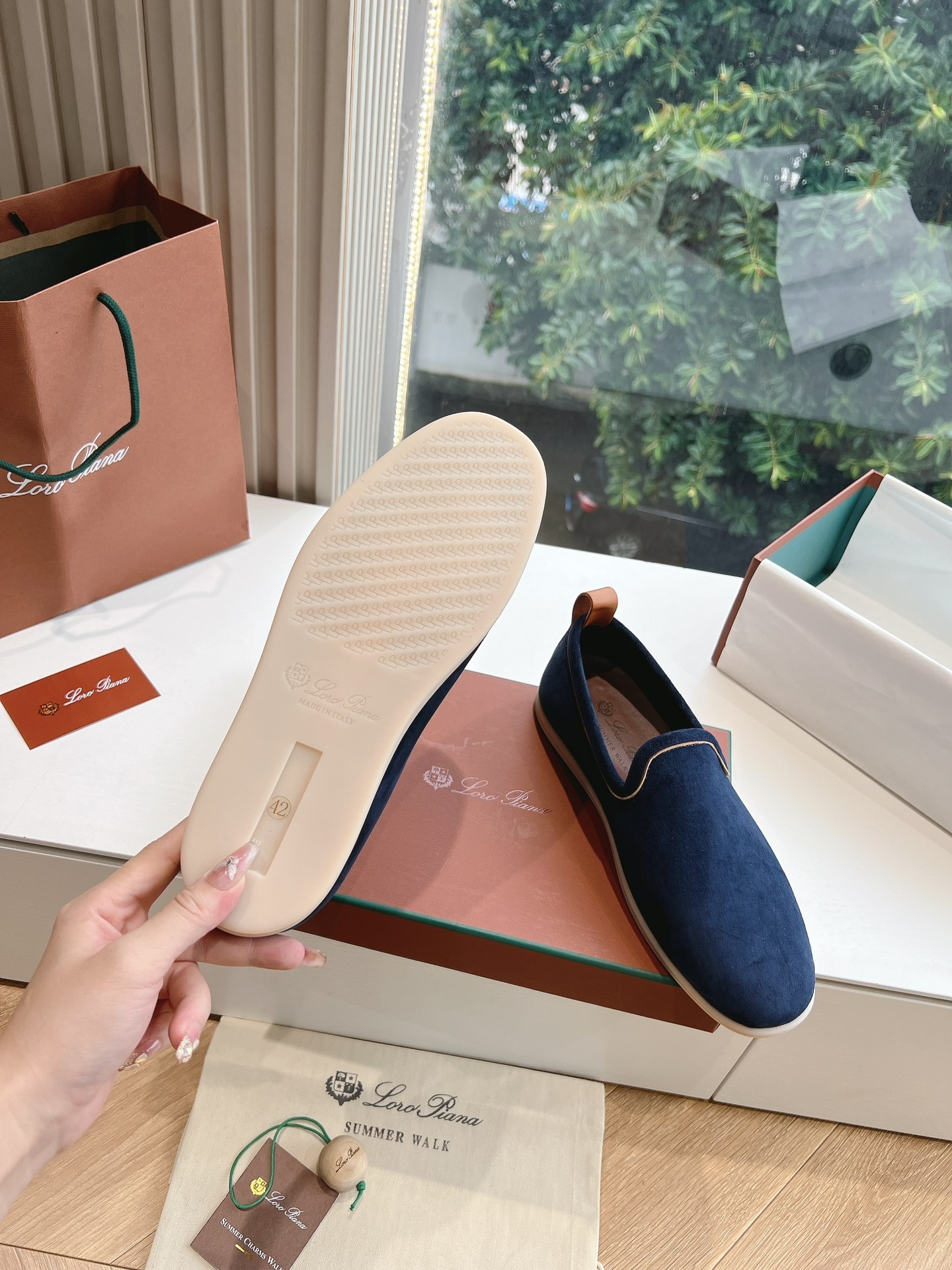 [Loro Piana -로로피아나 ]  로로피아나 남성 스웨이드 로퍼