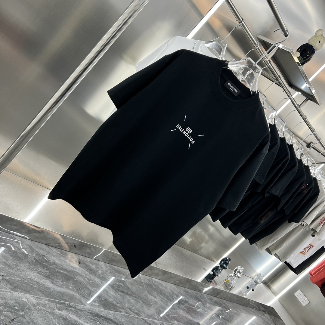 [BALENCIAGA-발렌시아가] 발렌시아가 로고 반팔티 블랙