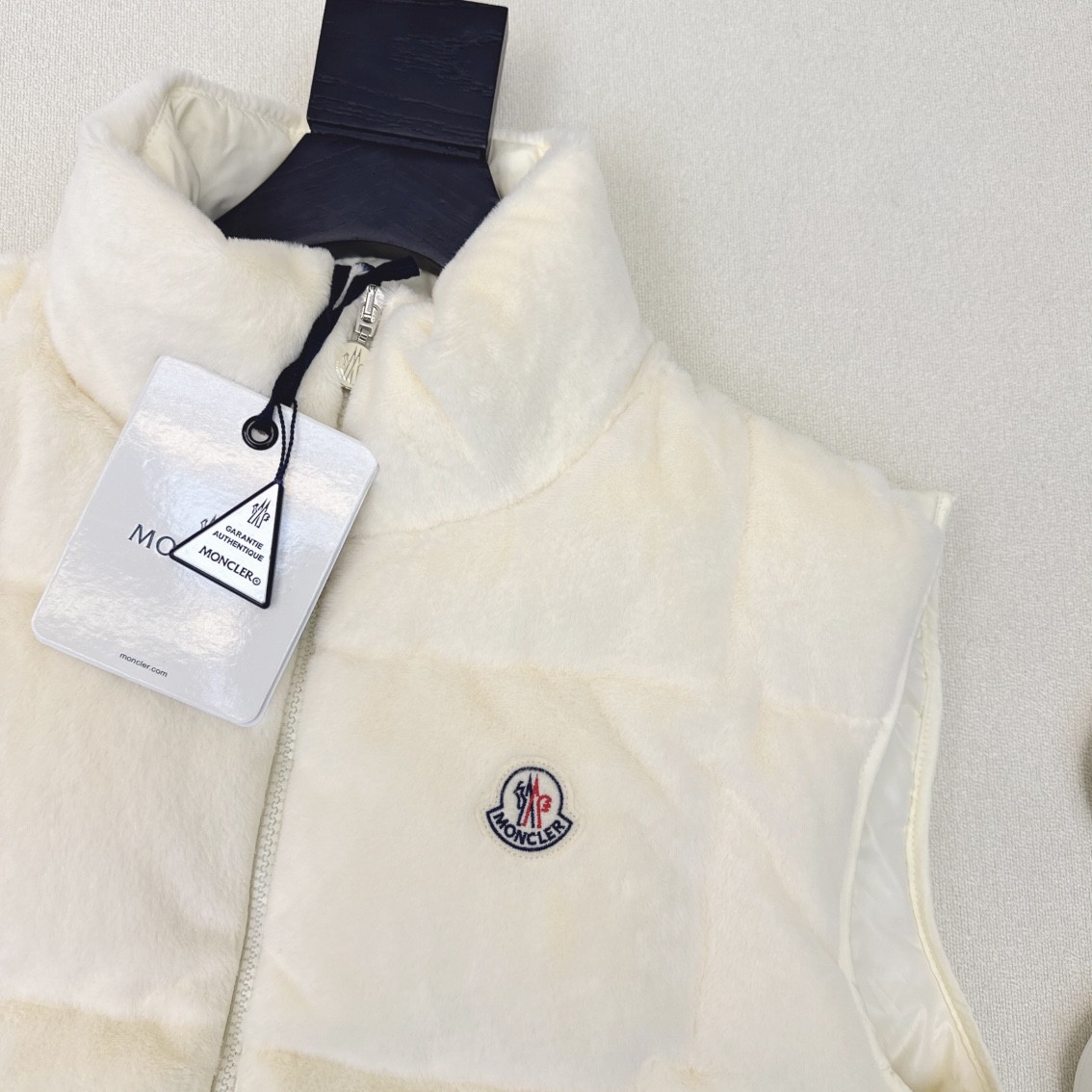 [MONCLER-몽클레어] 몽클레어 여성 다운 패딩 조끼
