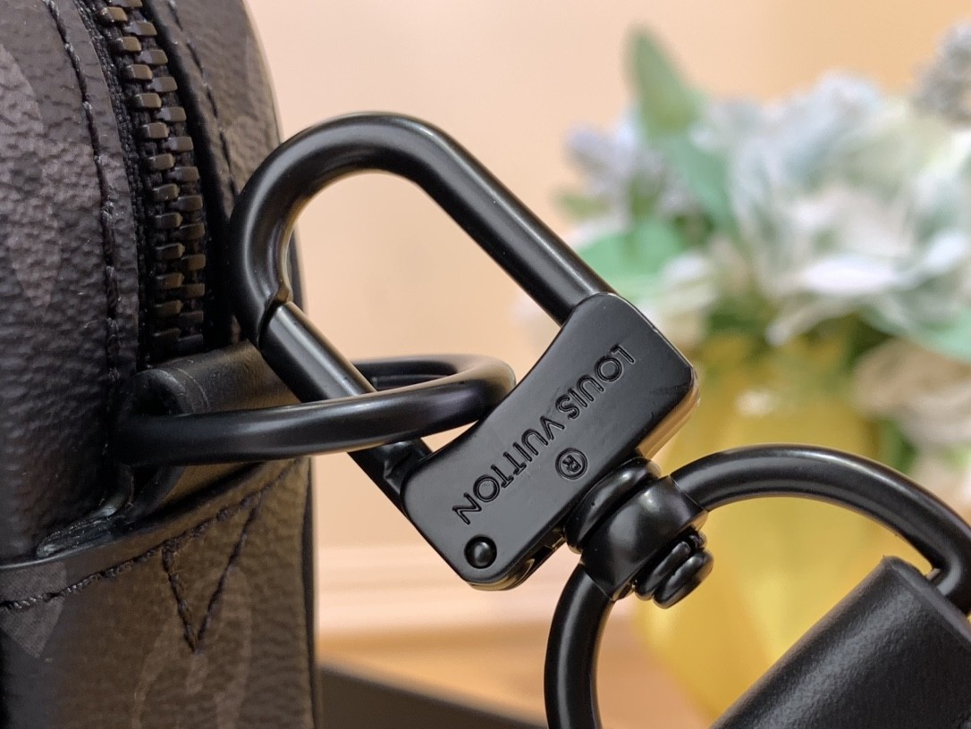 [LOUIS VUITTON-루이비통] 루이비통 스티머 메신저백