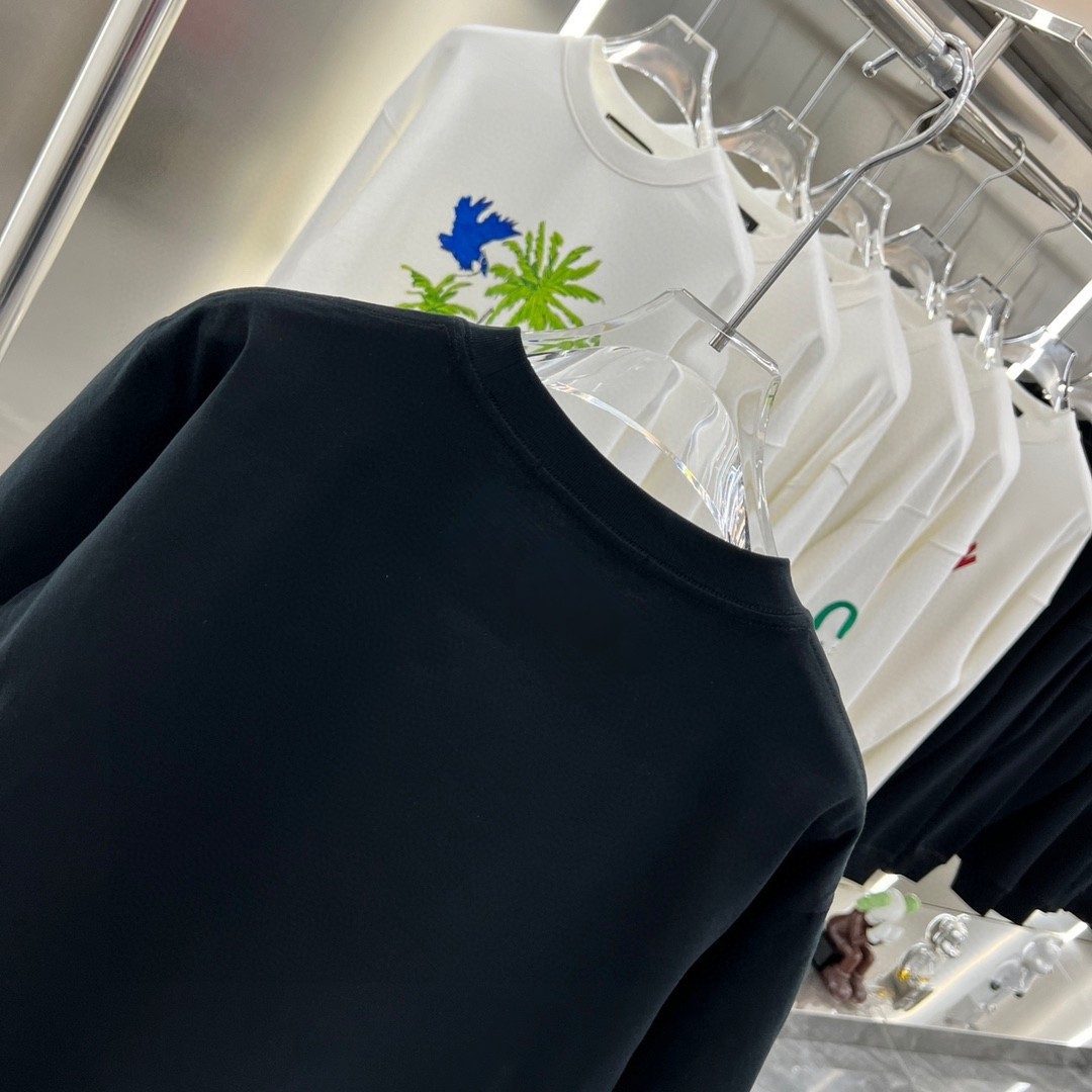 [LOUIS VUITTON-루이비통] 루이비통 엠브로이더드 시그니처 코튼 티셔츠 블랙