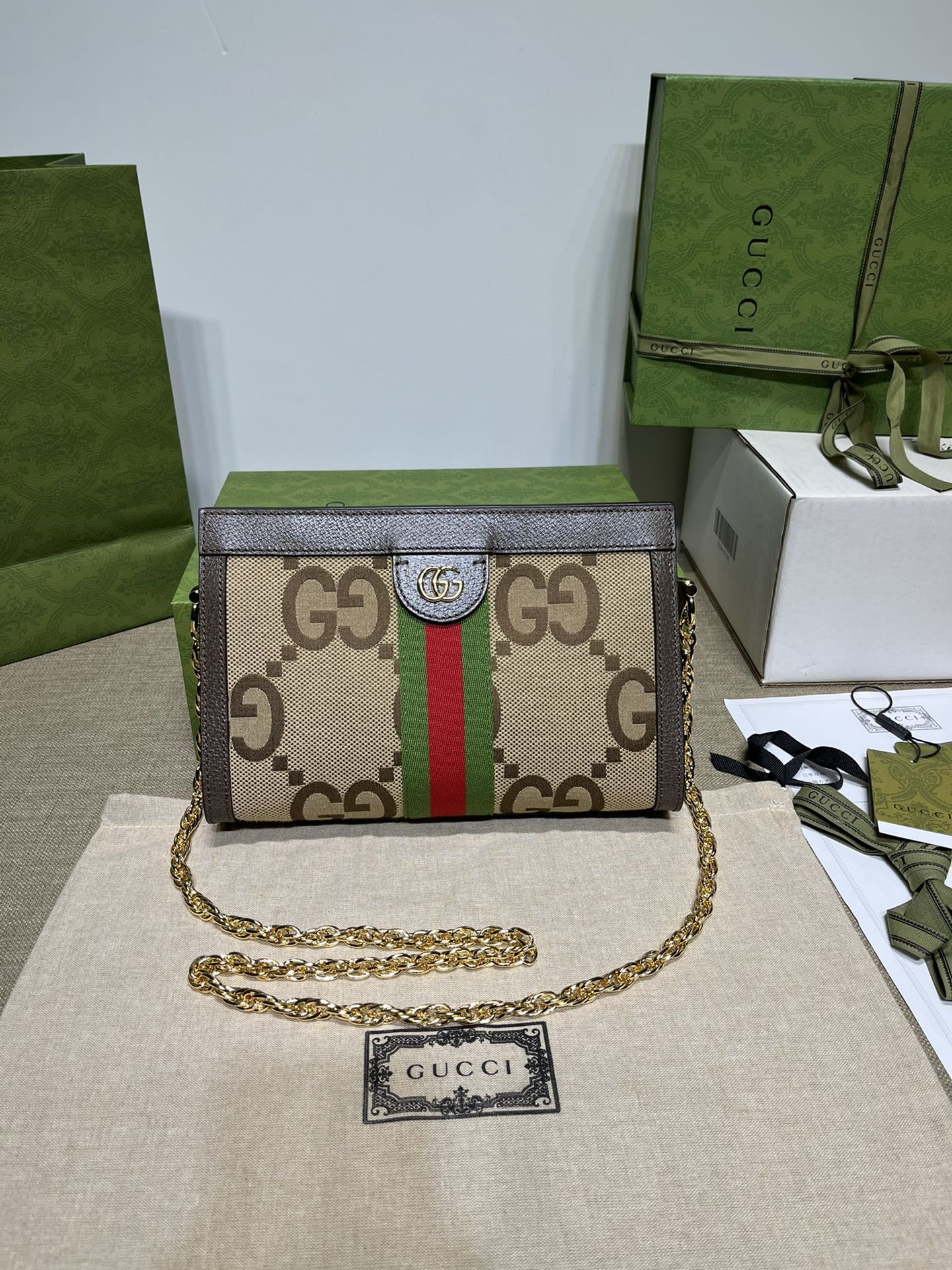 구찌 오피디아 GG 수프림 숄더백