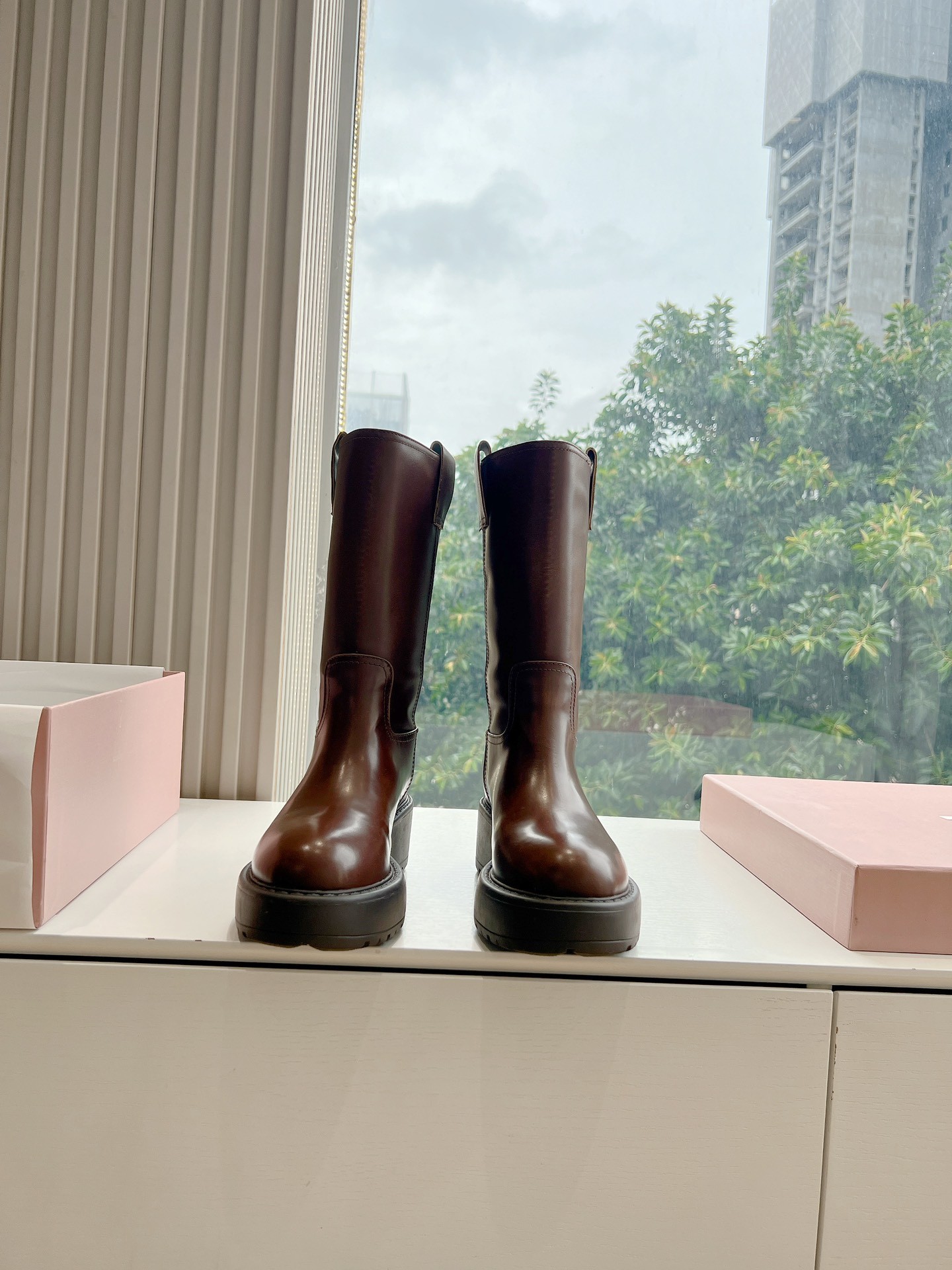 [MIU MIU-미우미우]  미우미우 롱 부츠