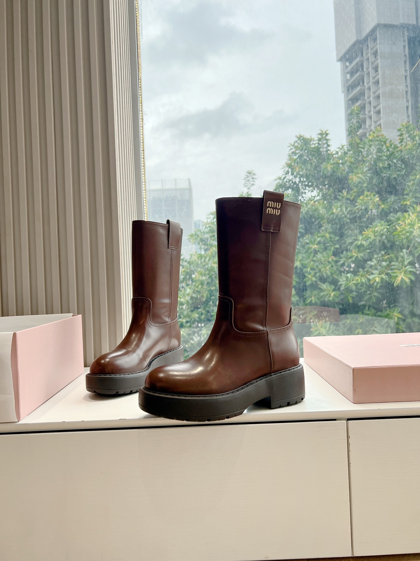[MIU MIU-미우미우]  미우미우 롱 부츠