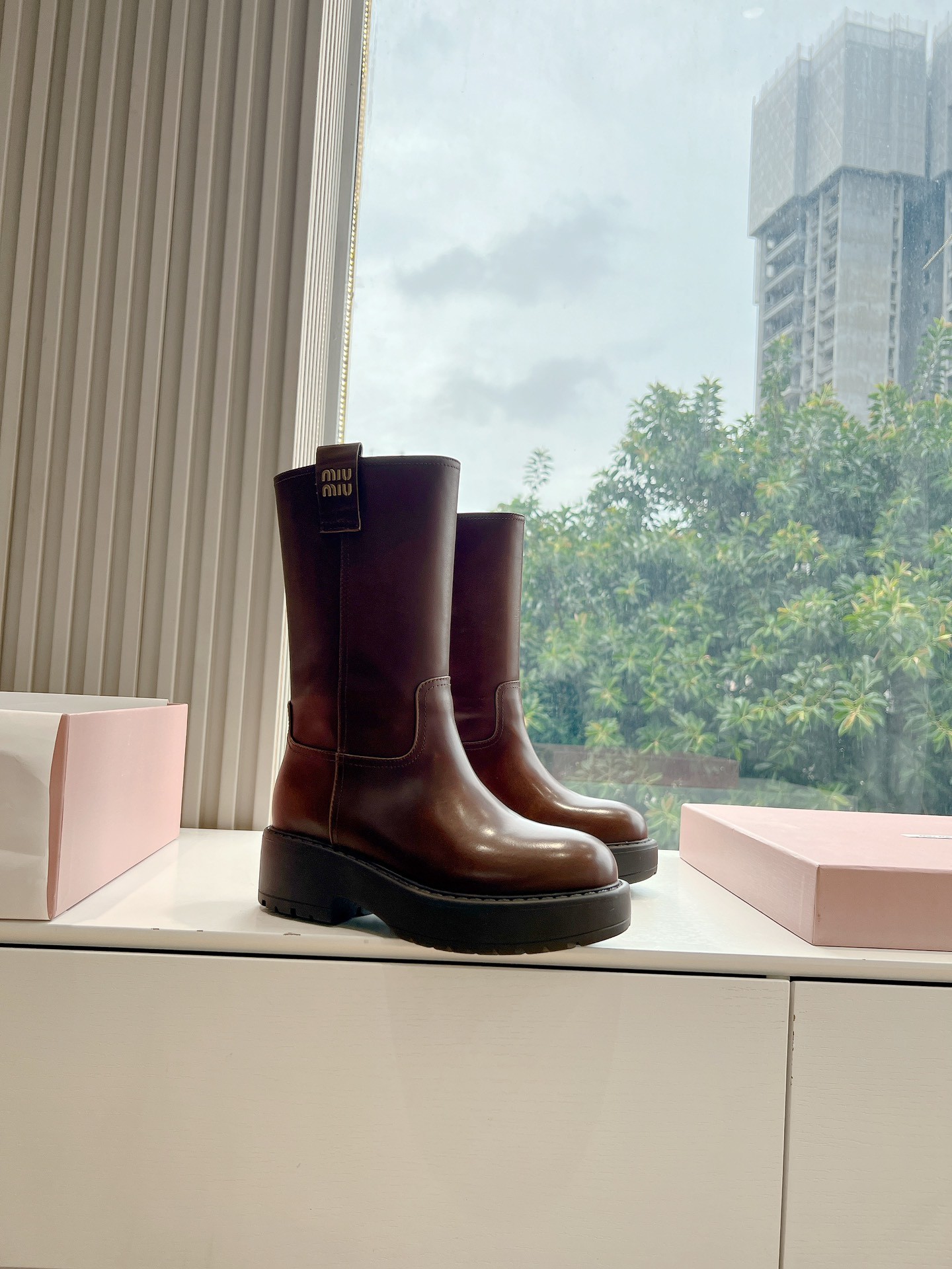 [MIU MIU-미우미우]  미우미우 롱 부츠