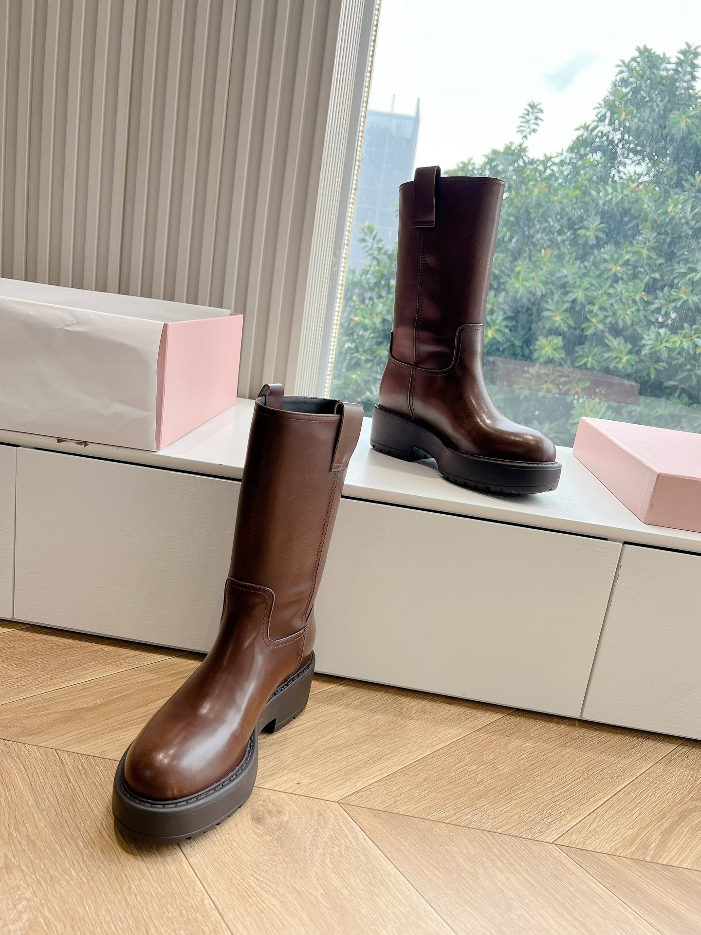 [MIU MIU-미우미우]  미우미우 롱 부츠