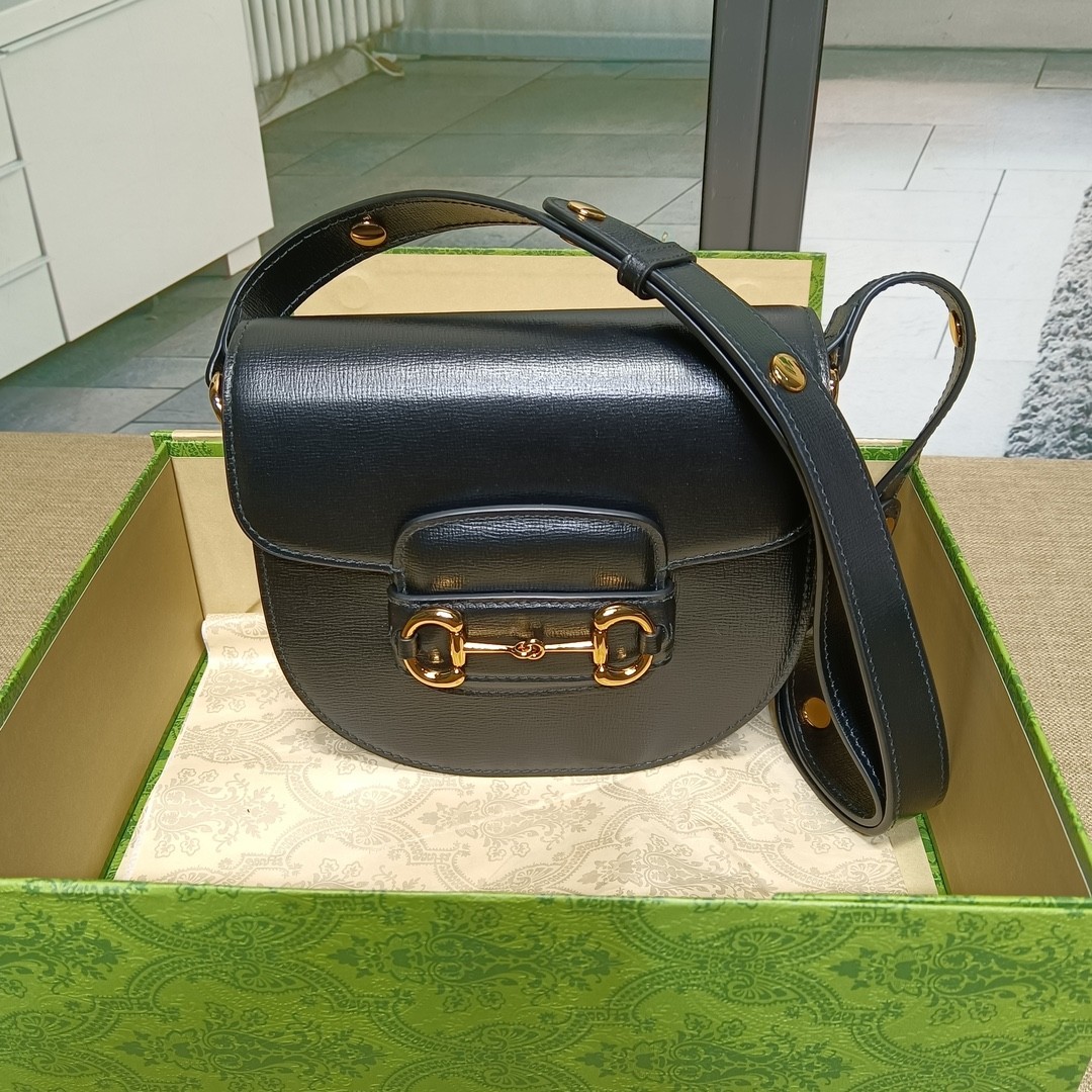 구찌 홀스빗 1955 라운드 미니백