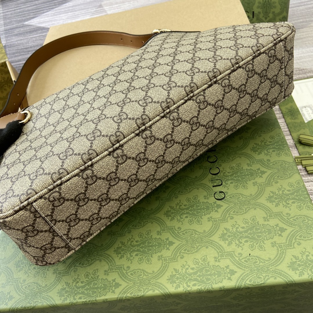 [GUCCI -구찌] 구찌 GG 엠블럼 미디엄 숄더백