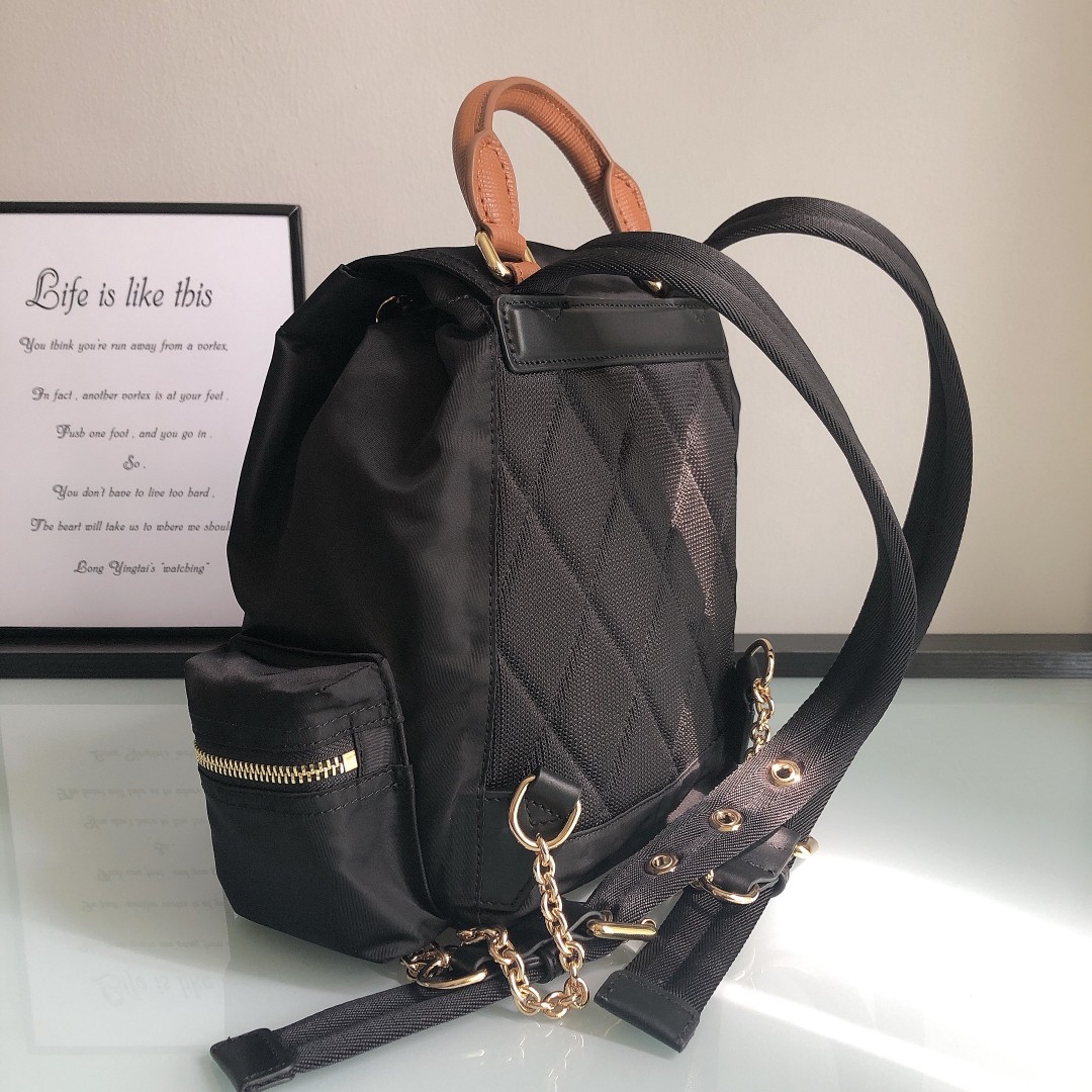 [BURBERRY-버버리] 버버리 테크니컬 나일론 미듐 럭색 여성 백팩