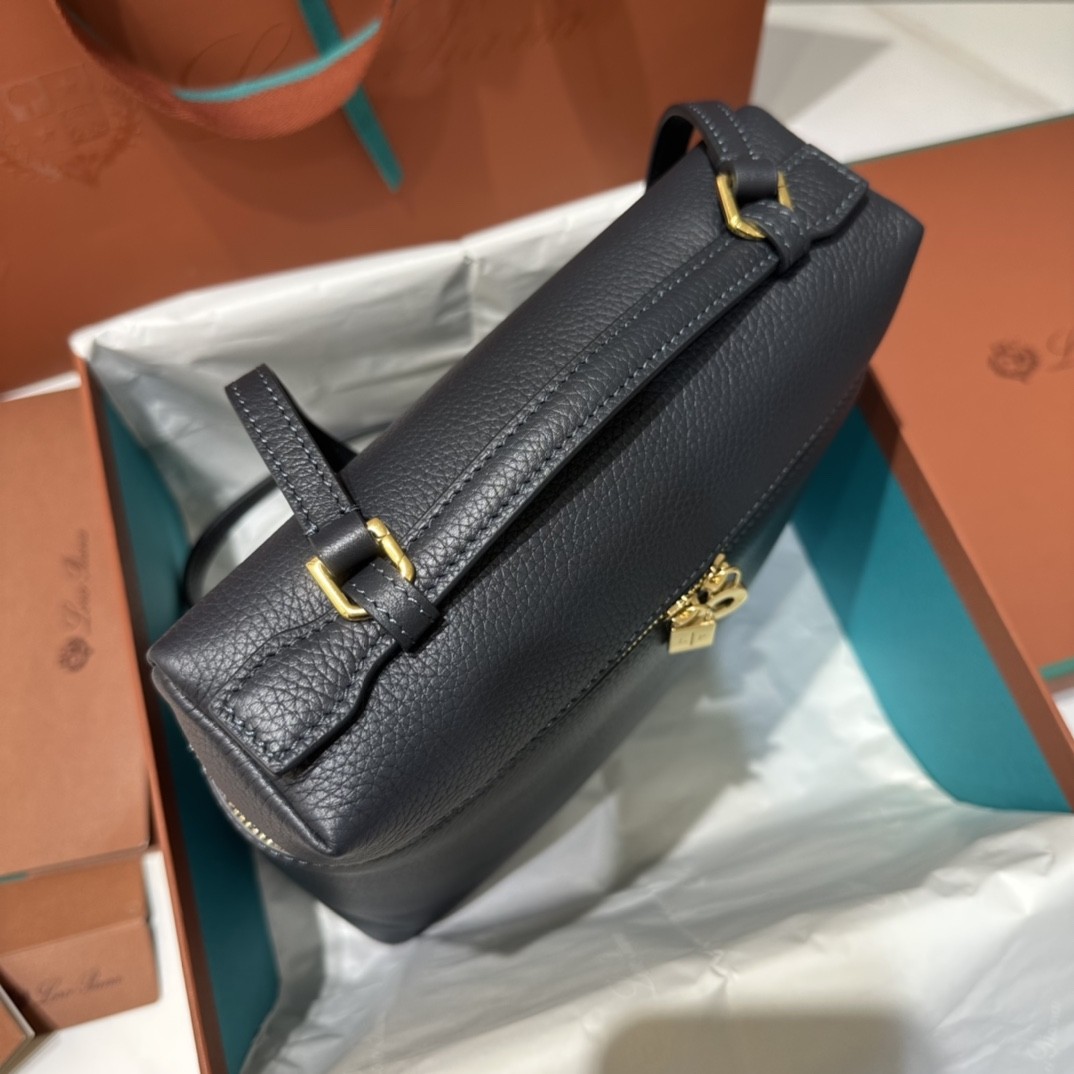 로로피아나 엑스트라 포켓 백팩