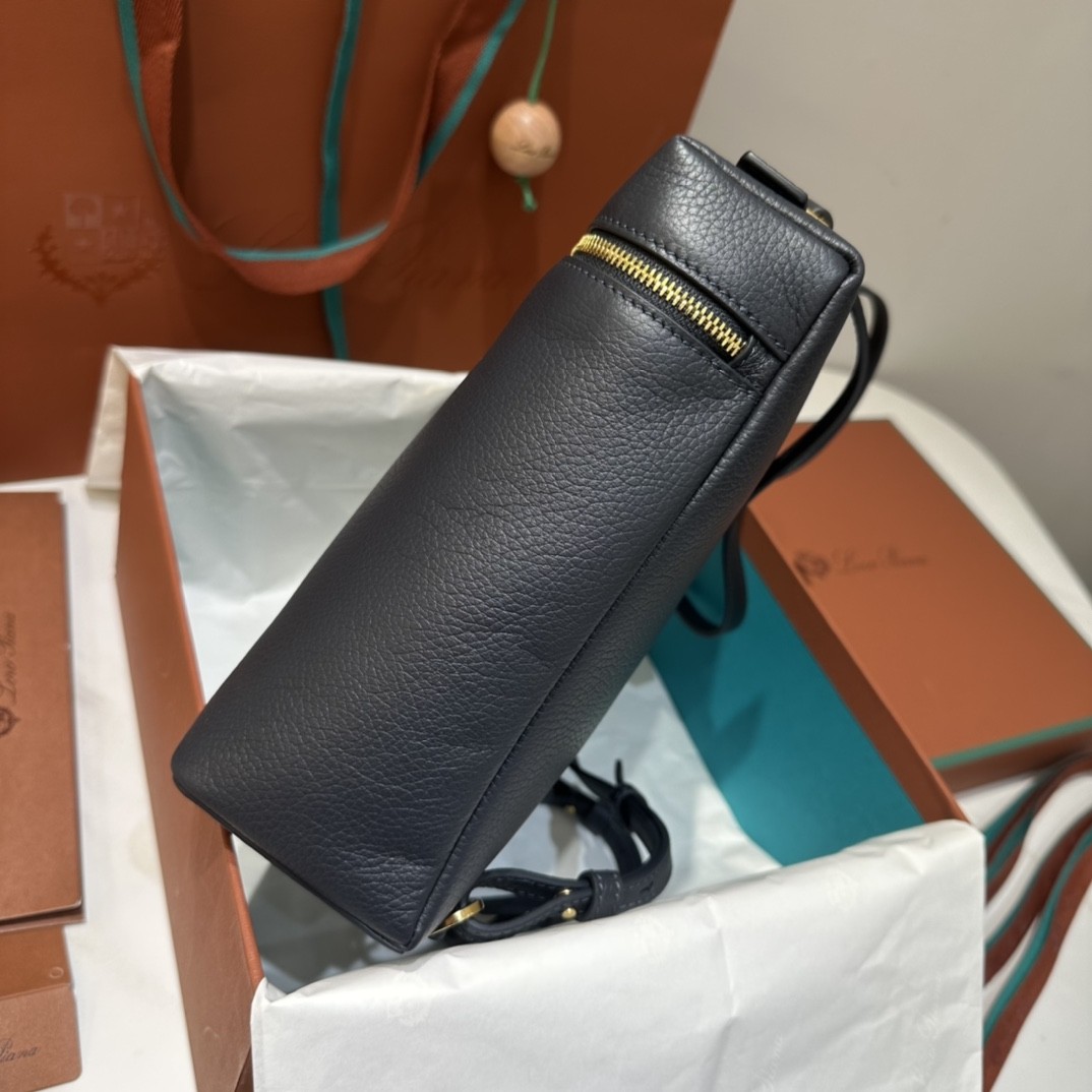 로로피아나 엑스트라 포켓 백팩