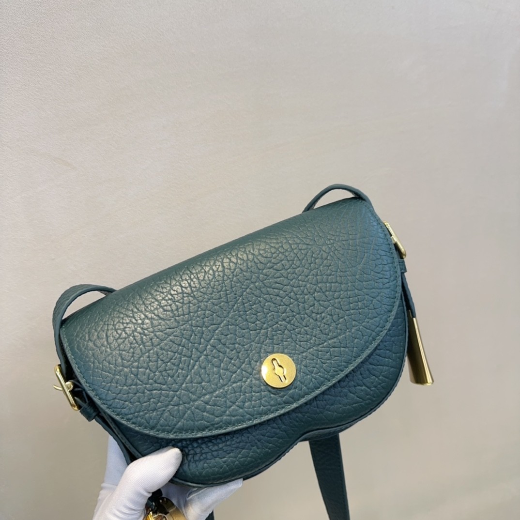 버버리 체스 숄더백