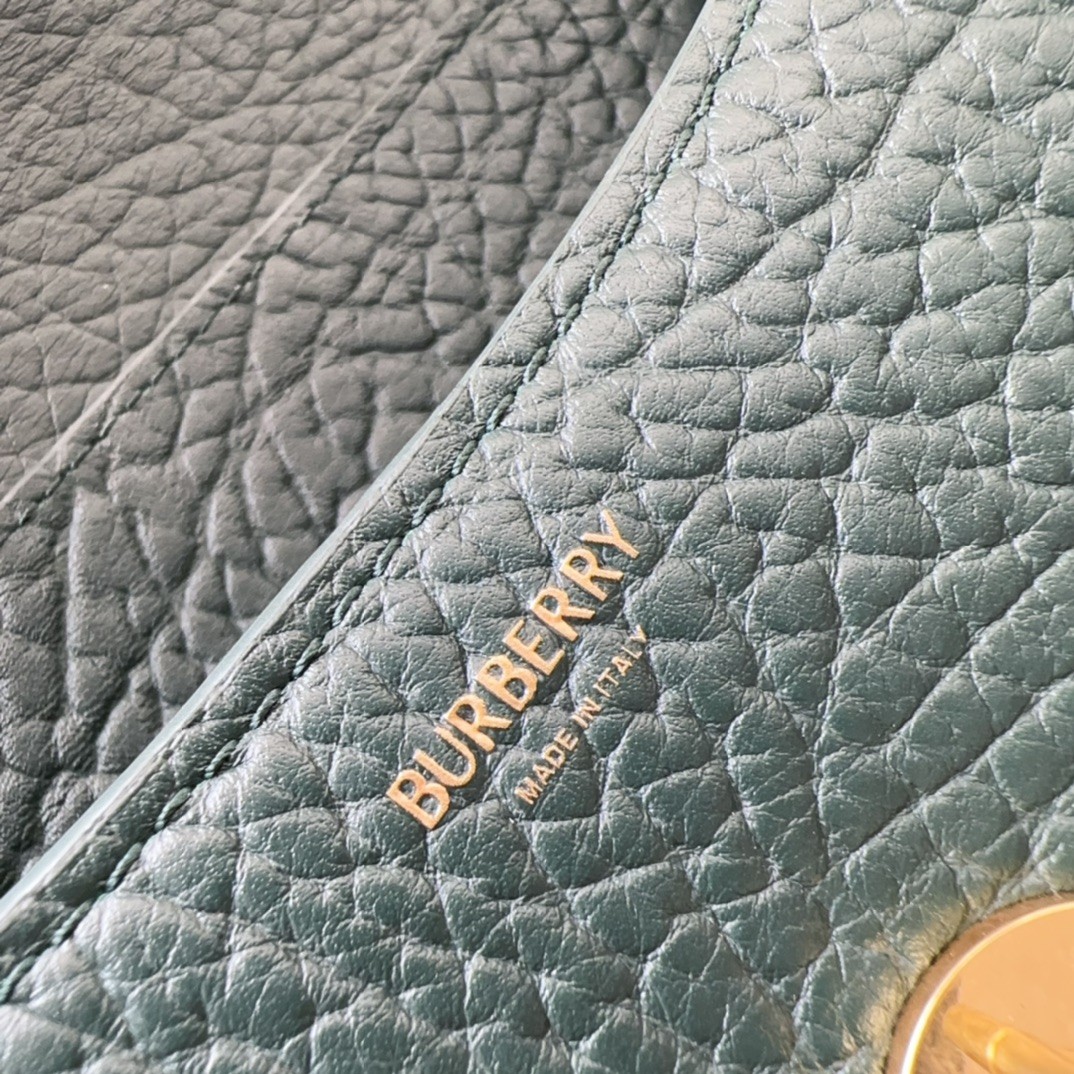 버버리 체스 숄더백