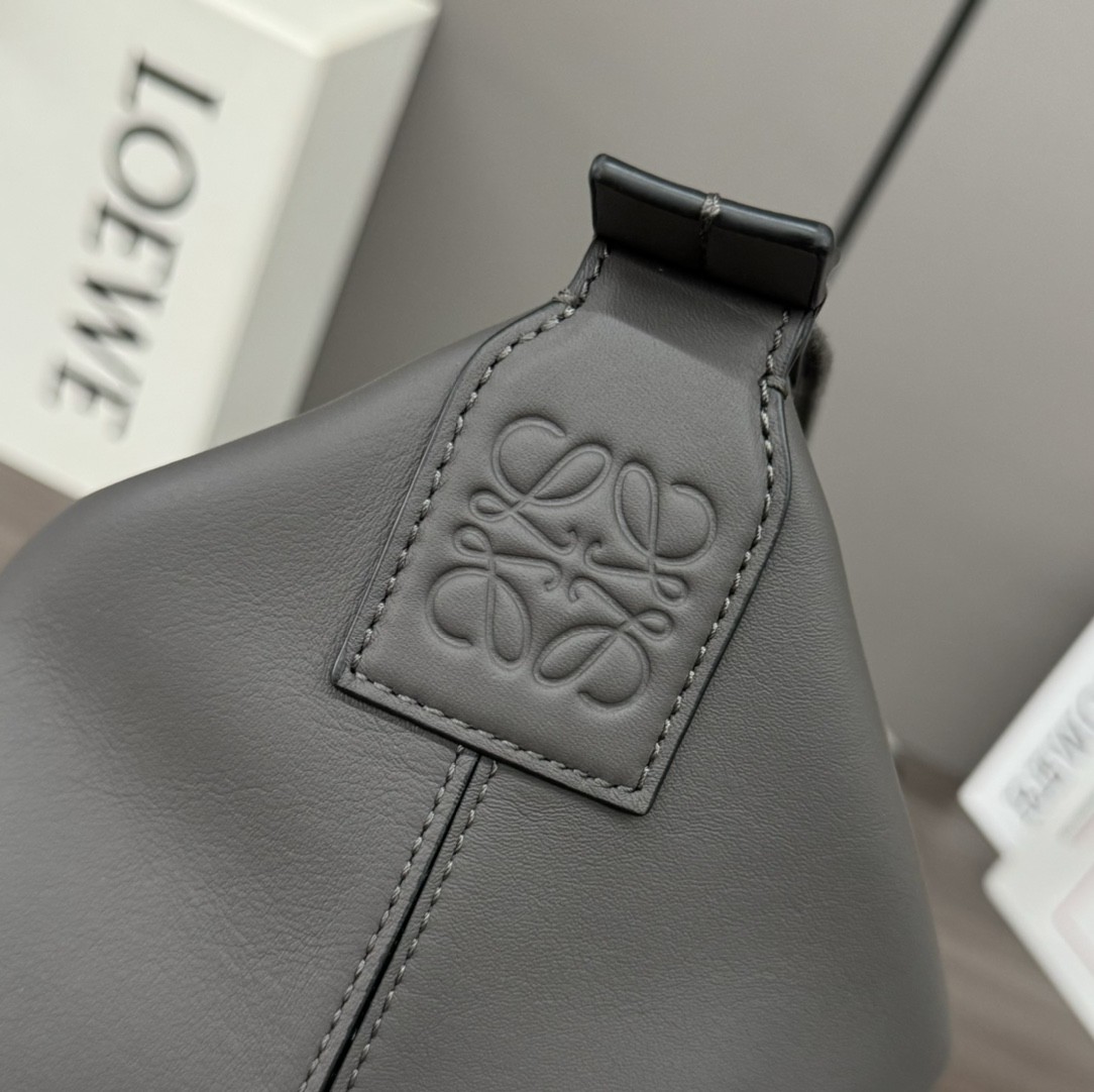 [LOEWE-로에베] 로에베 큐비백