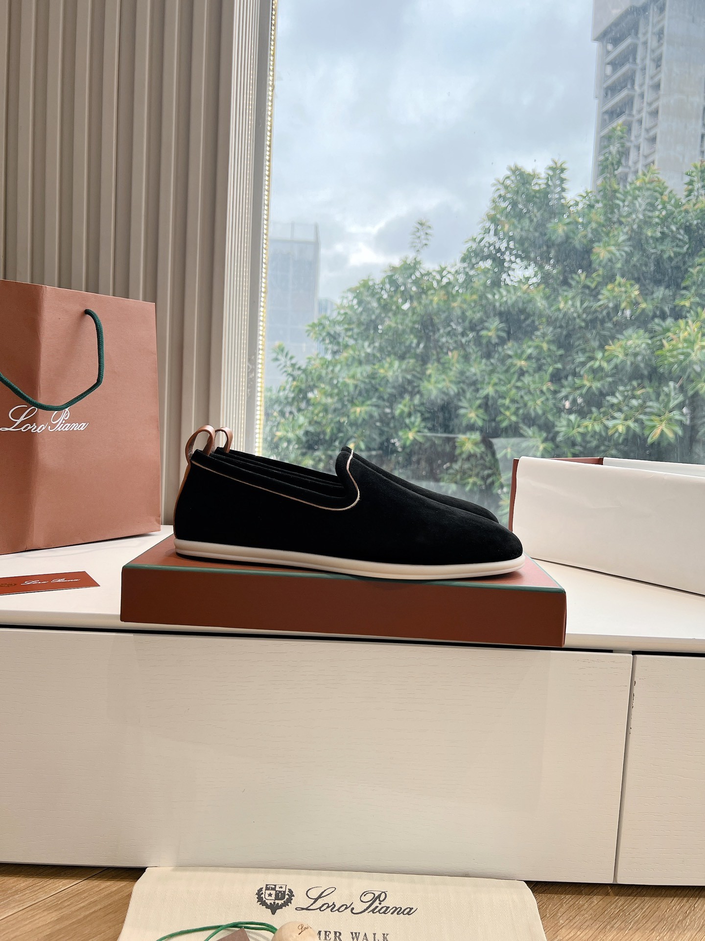 [Loro Piana -로로피아나 ] 로로피아나 남성 스웨이드 로퍼