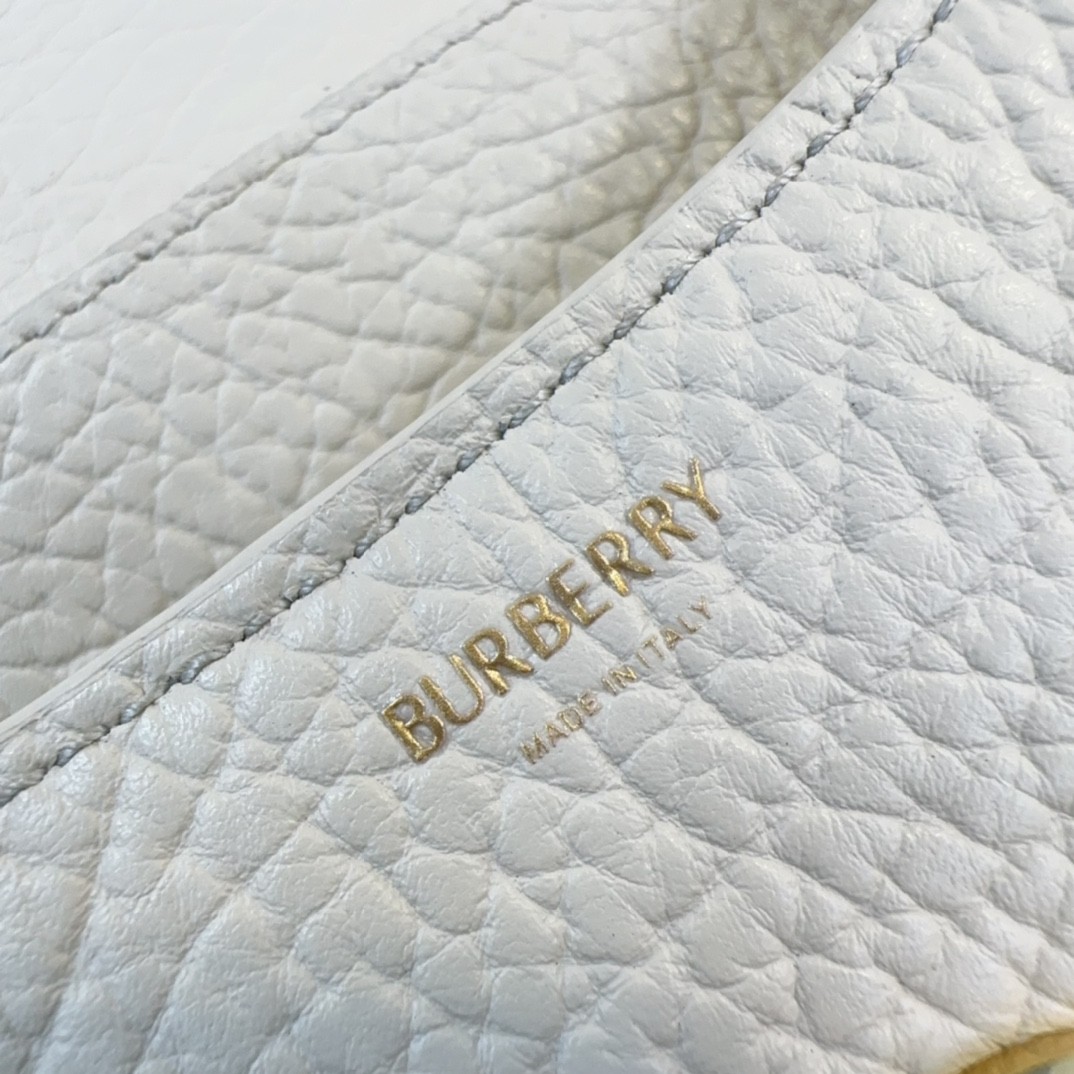 버버리 체스 숄더백