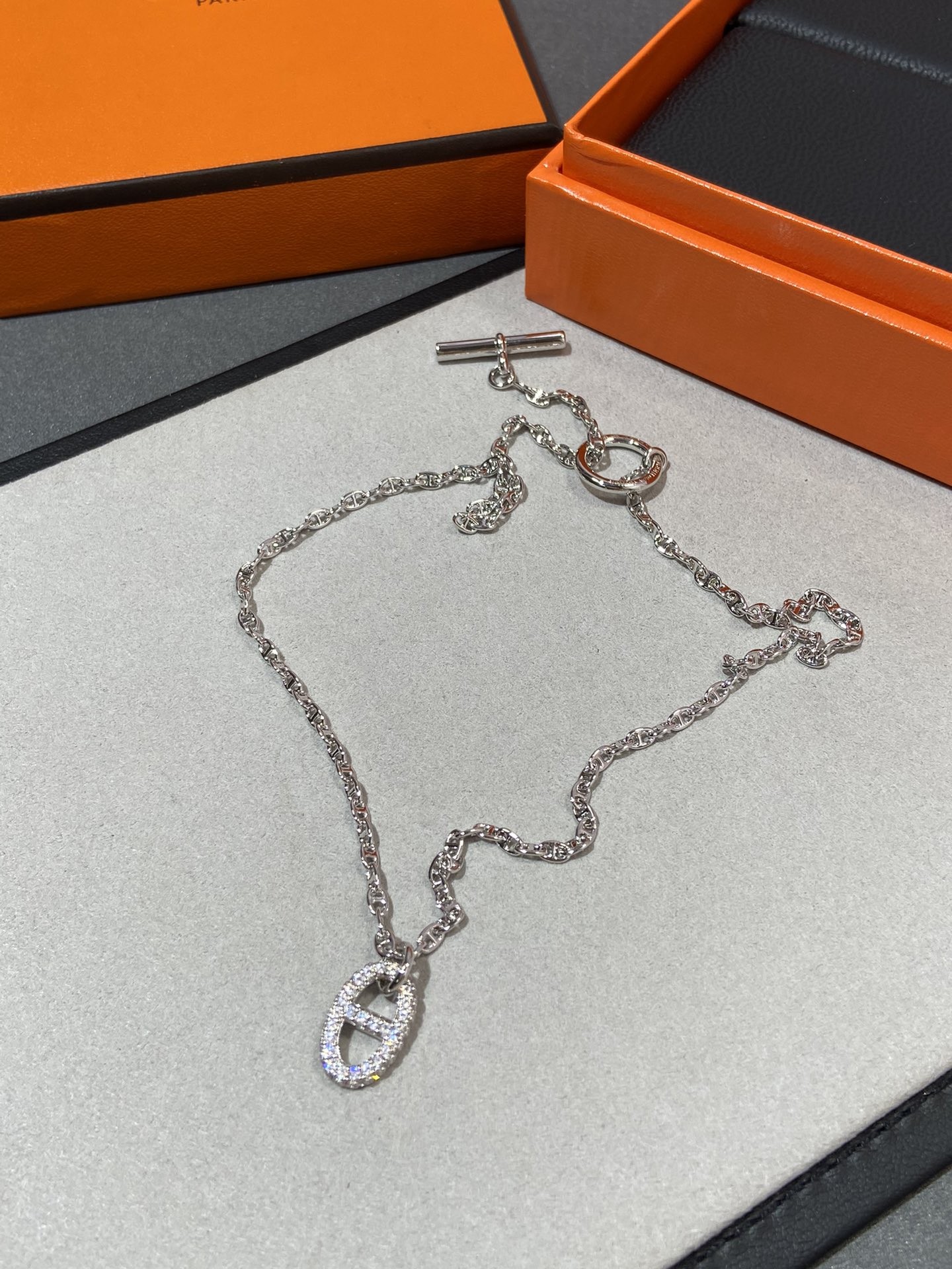 [HERMES-에르메스] 에르메스 샹달 목걸이