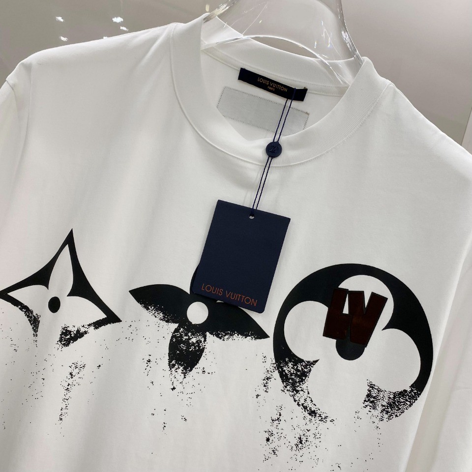 [LOUIS VUITTON-루이비통]  루이비통 남녀 공용 반팔티