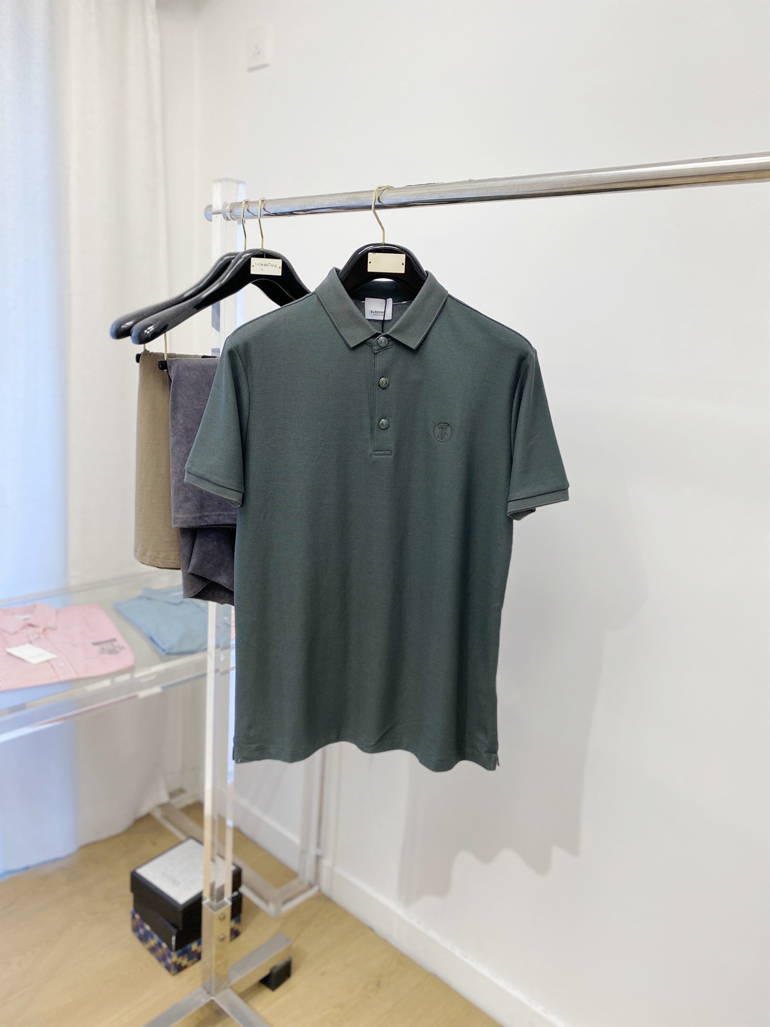 [BURBERRY-버버리] 버버리 자수 피케 코튼 폴로 셔츠