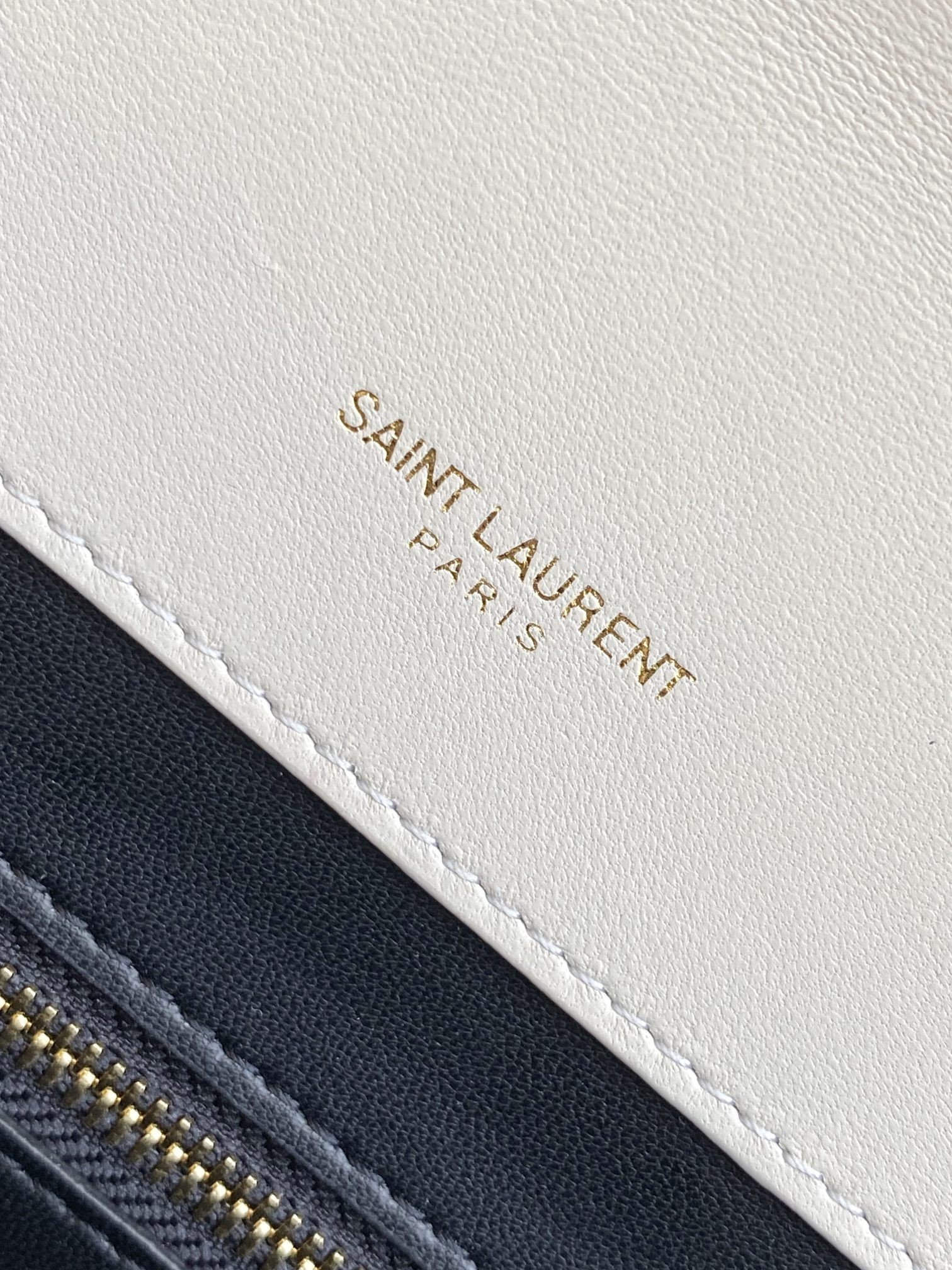 세인트로랑 빈티지 램스킨 가비 사첼 숄더백 (화이트)