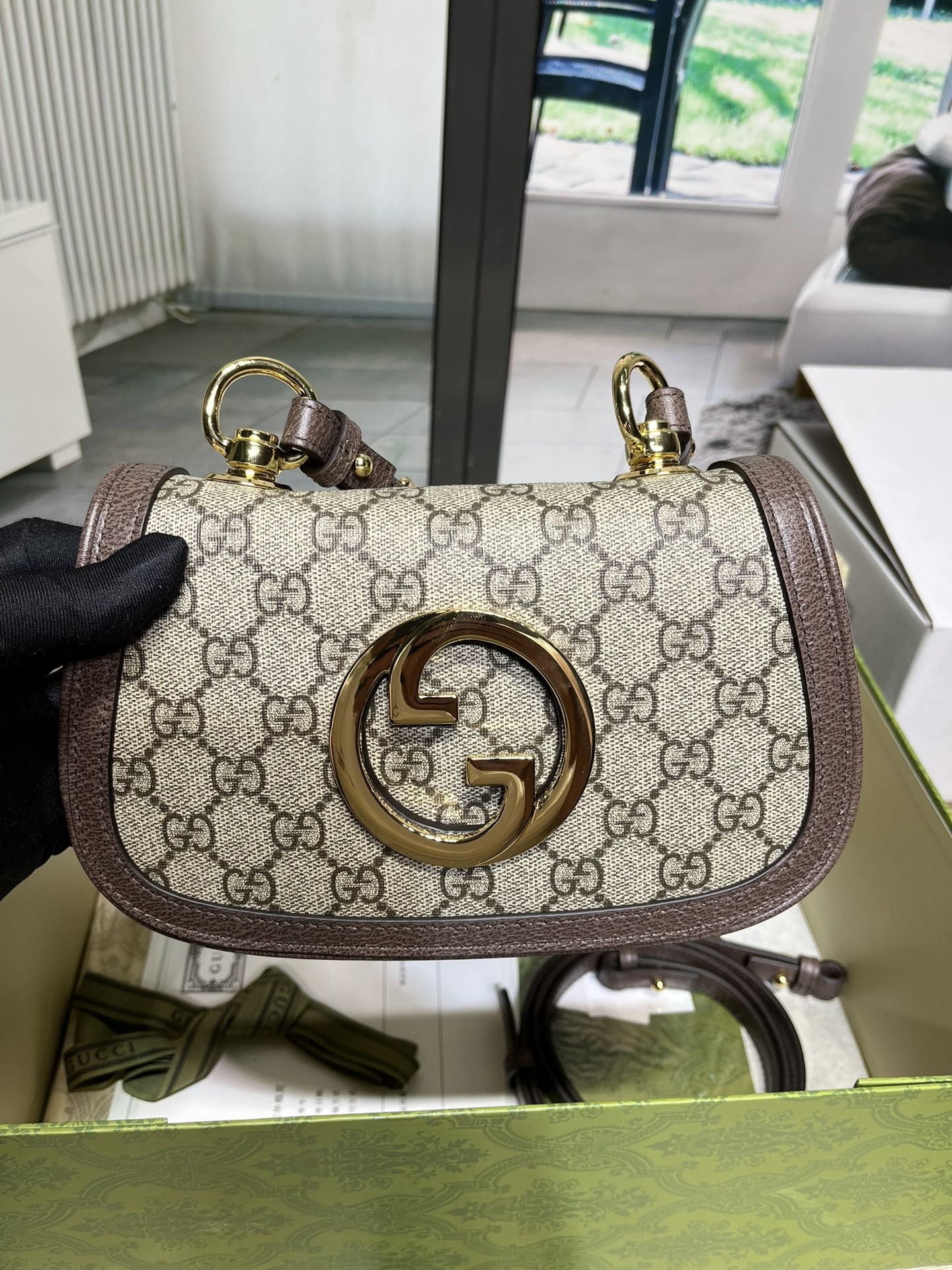 구찌 블론디 미니 숄더백