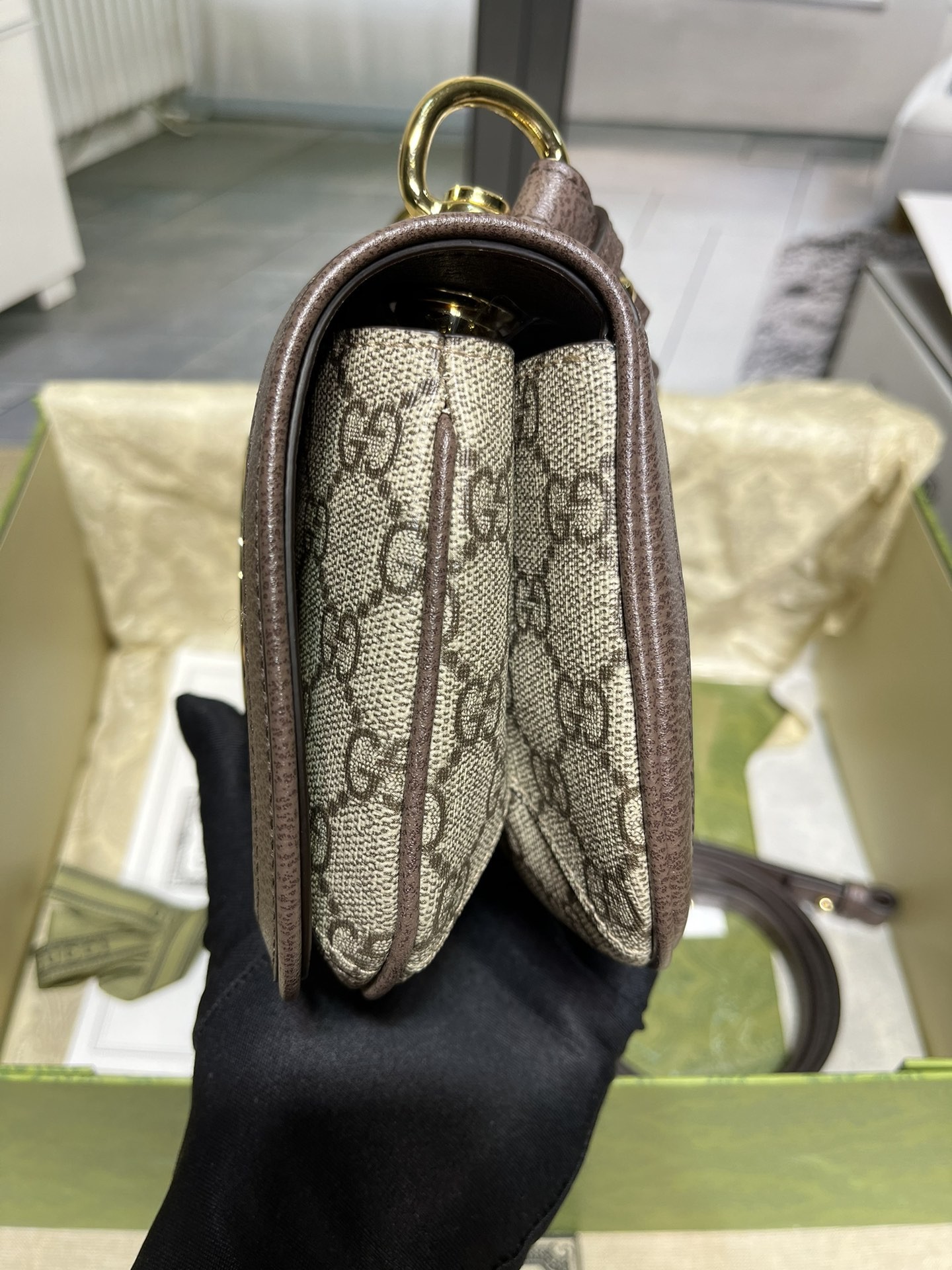 구찌 블론디 미니 숄더백