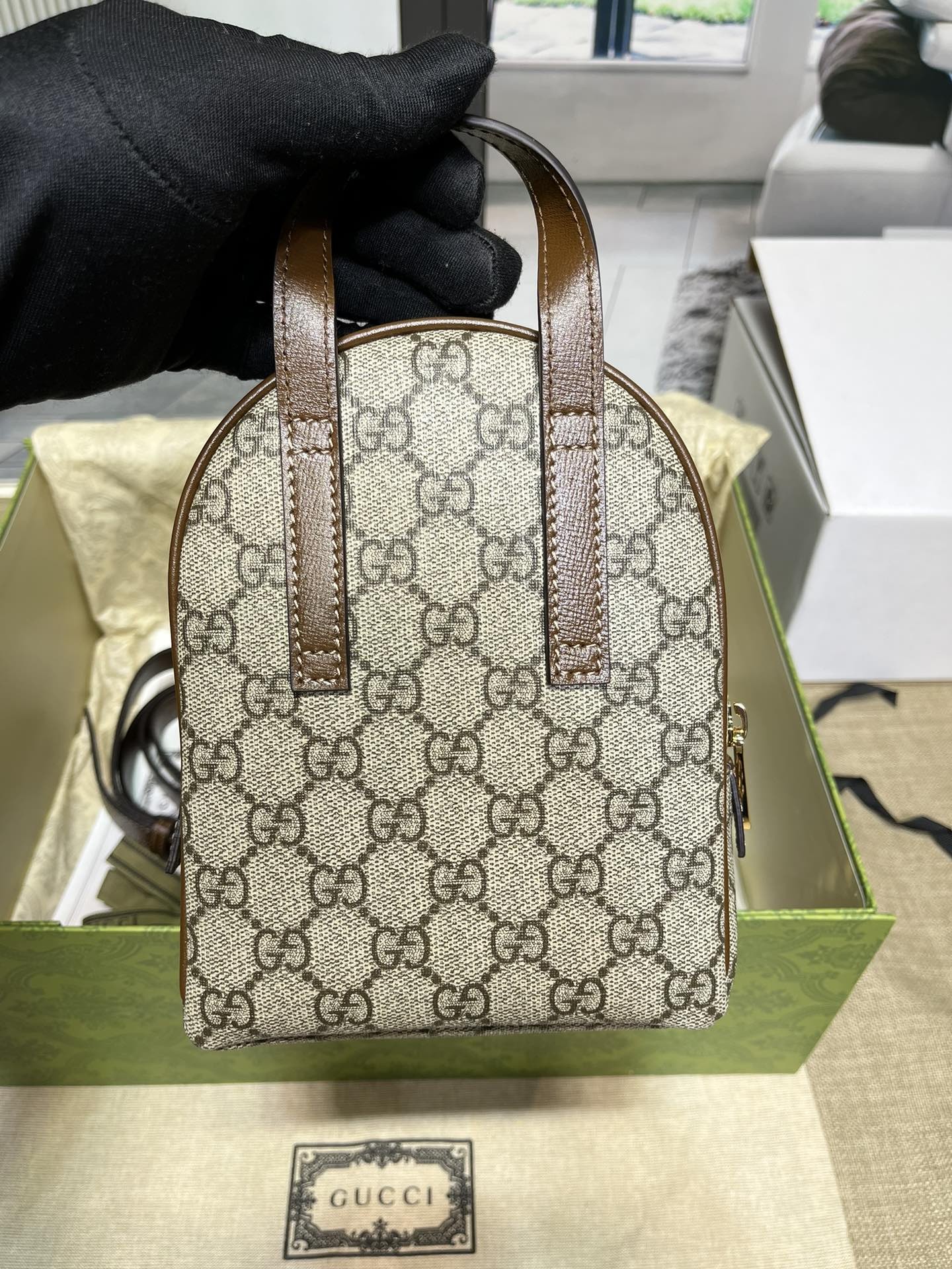 구찌 인터로킹 G 미니백 크로스백