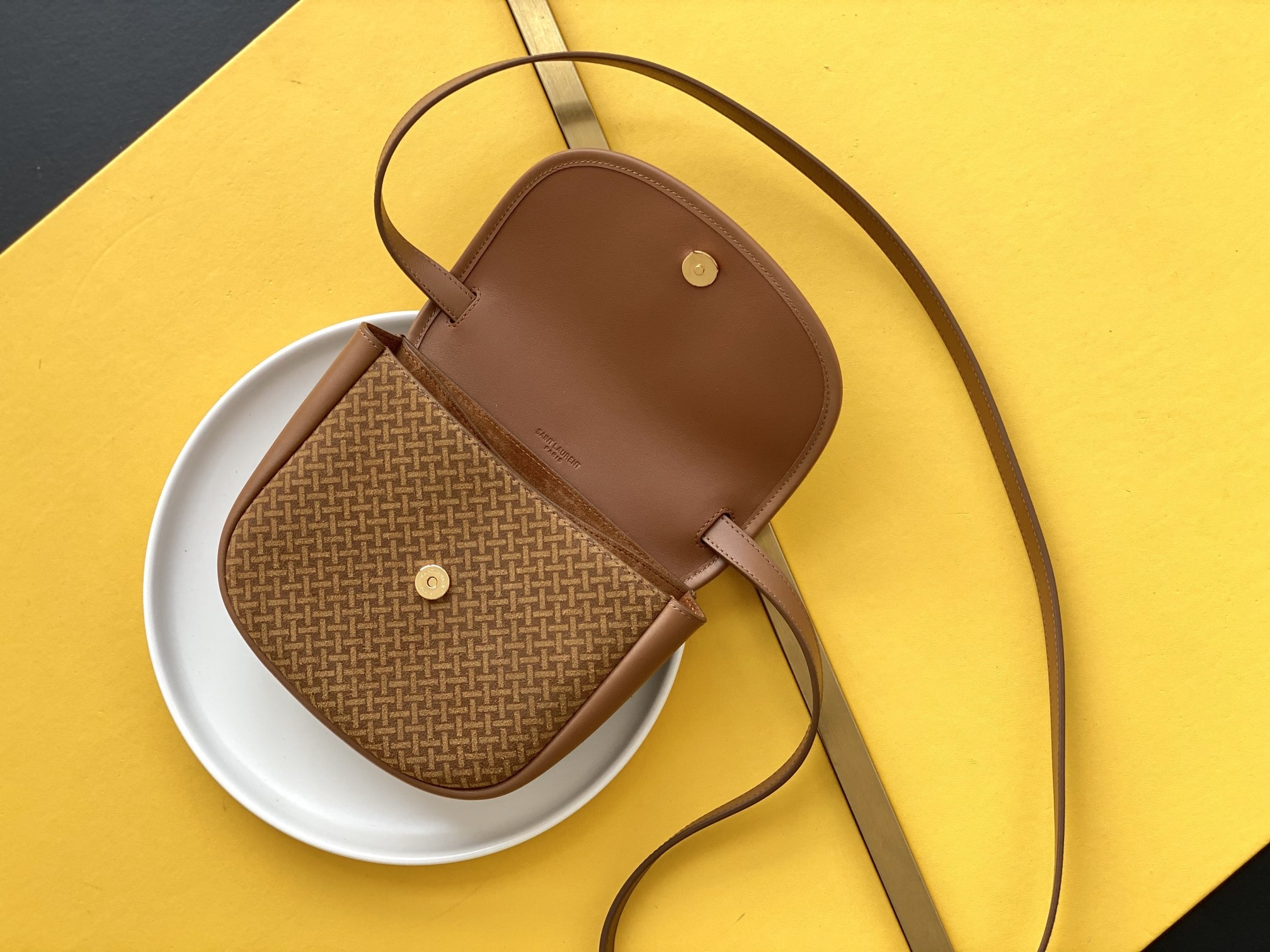 세인트로랑 YSL 카이아 스몰 사첼백